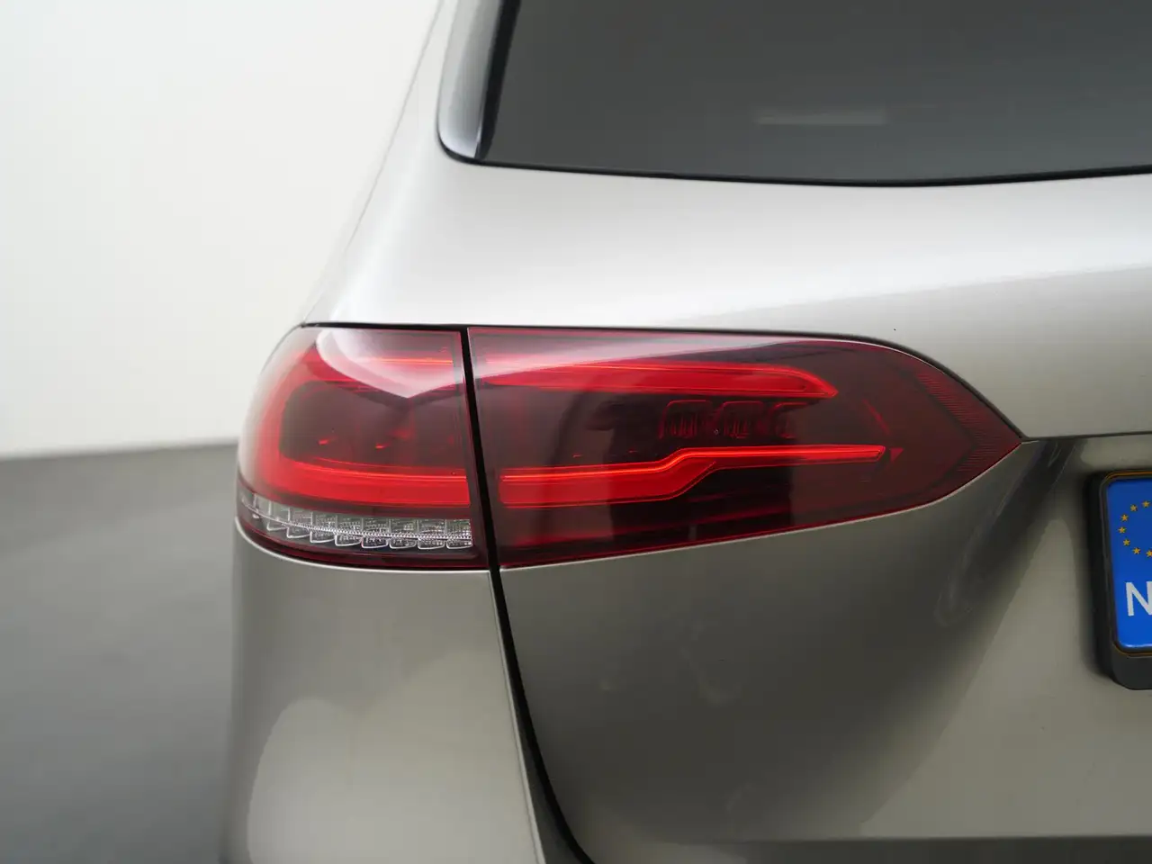 Mercedes-Benz B-Class Launch Edition Premium Plus Trekhaak Widescree, миниатюра 25