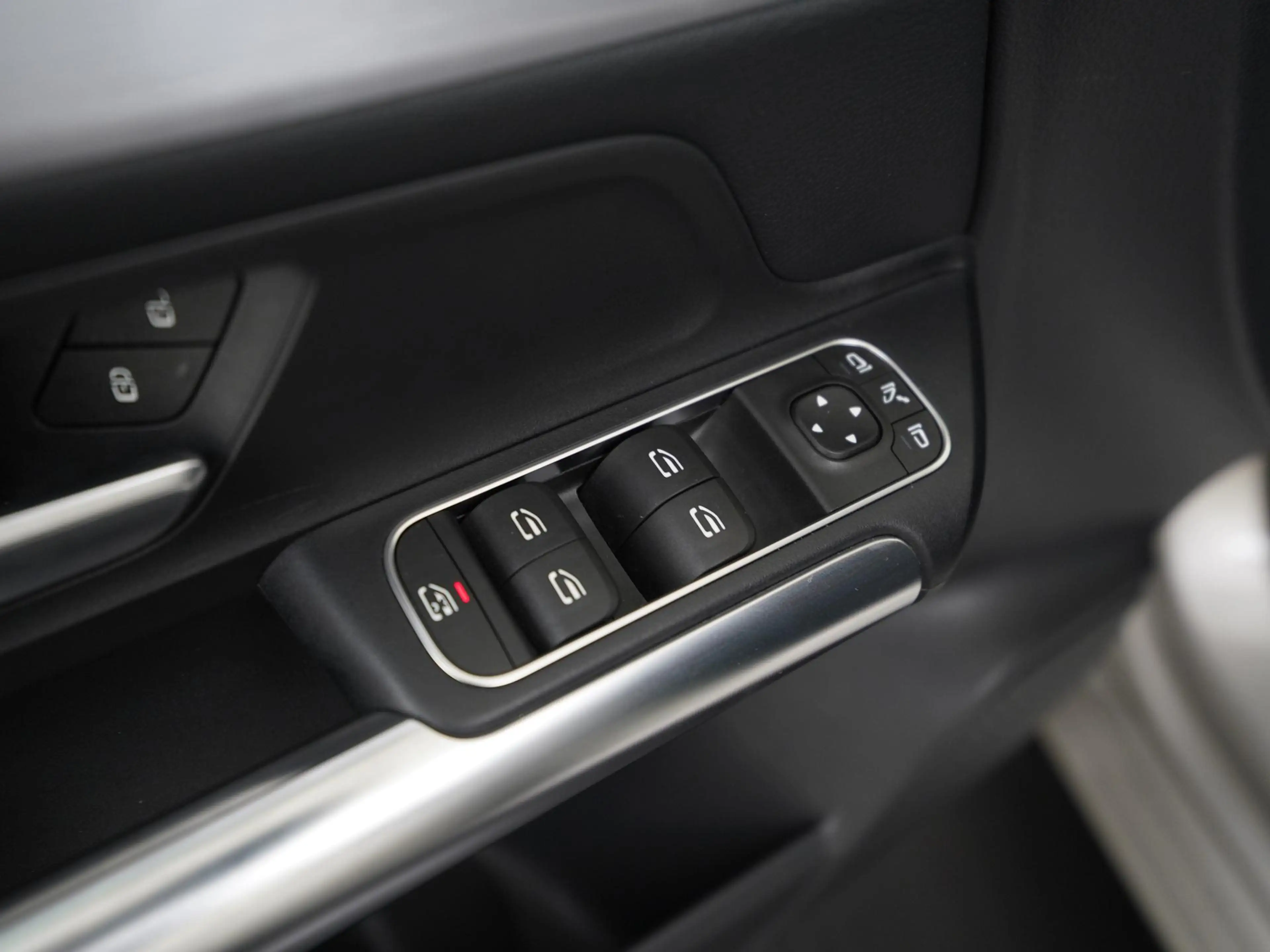 Mercedes-Benz B 180 Launch Edition Premium Plus | Trekhaak | Widescree — photo 36