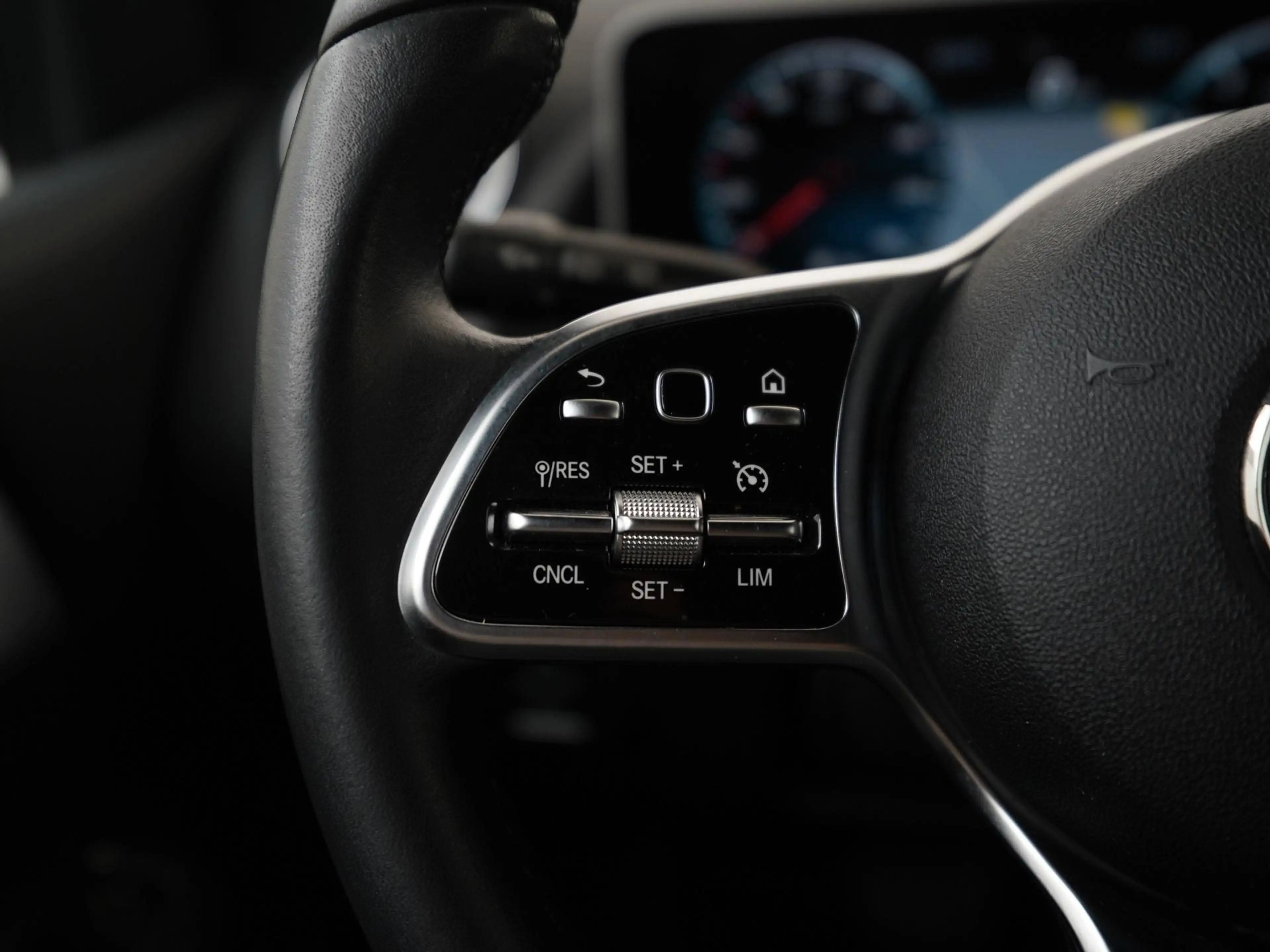 Mercedes-Benz B 180 Launch Edition Premium Plus | Trekhaak | Widescree — photo 8