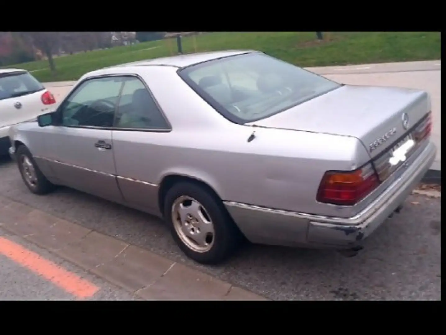Mercedes-Benz CE 300 Argintiu - 2