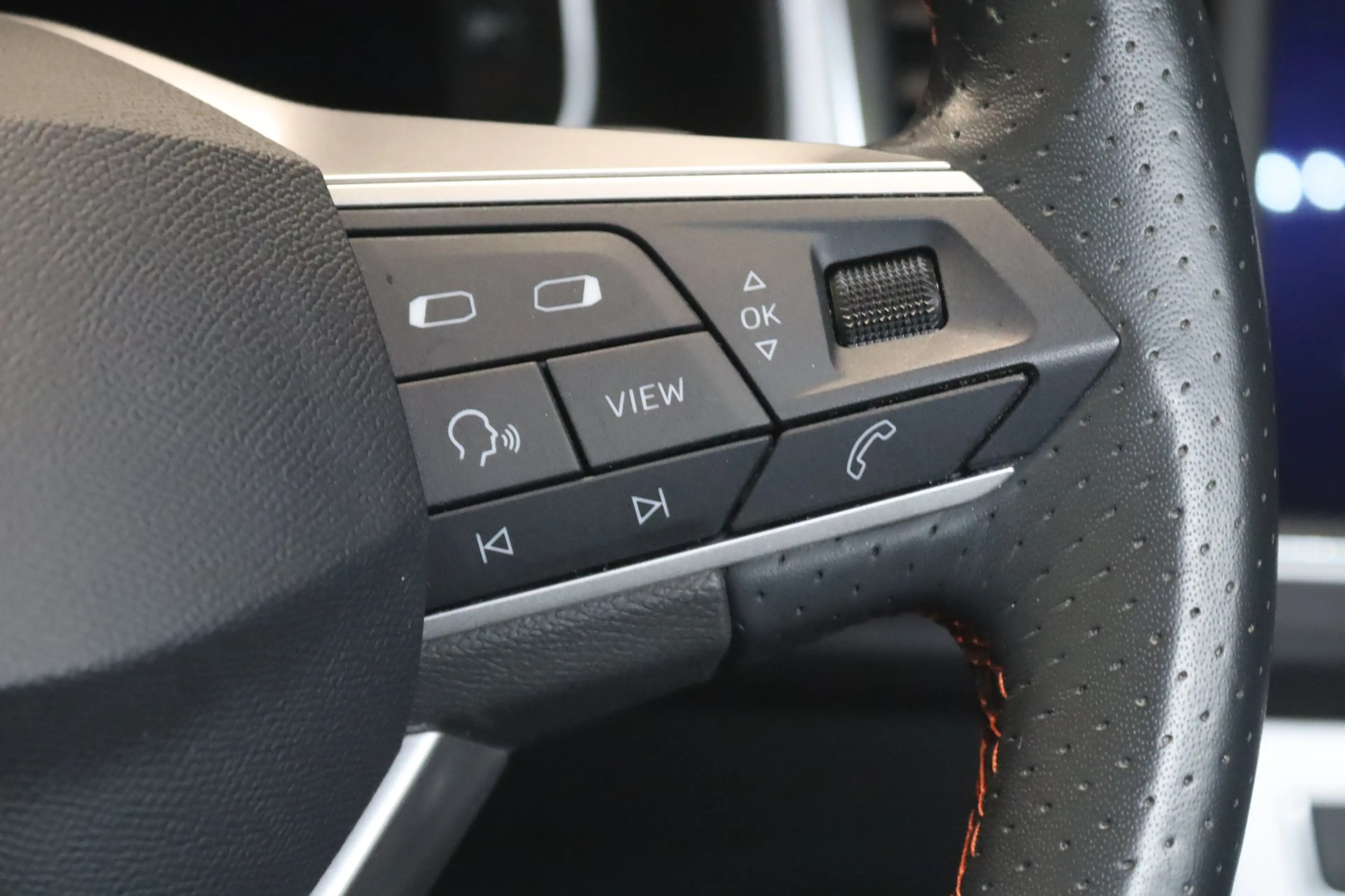 SEAT Ateca 1.5 TSI FR-Virt.-Navi-Kamera-LED-SHZ-KESSY — photo 14