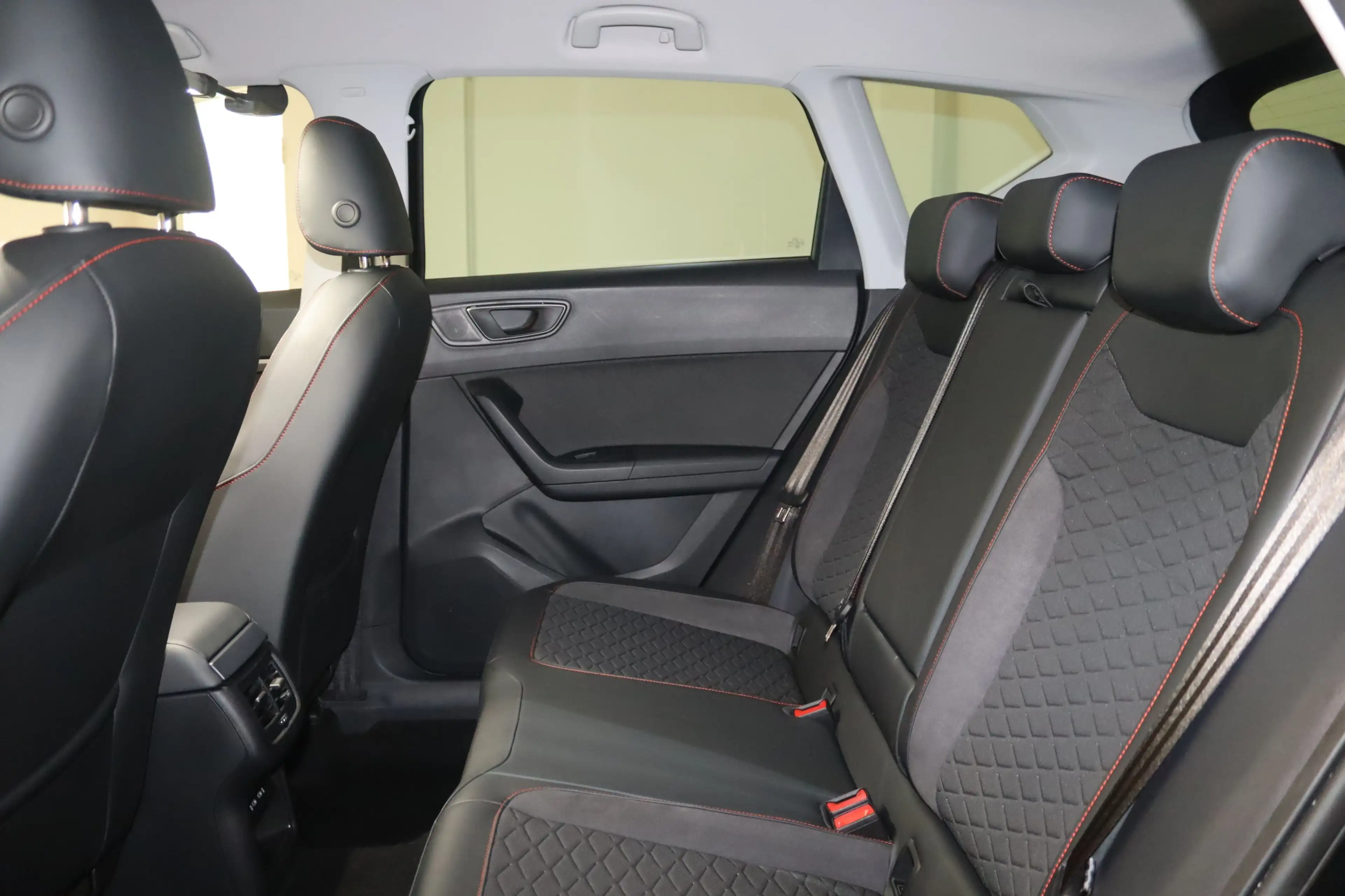 SEAT Ateca 1.5 TSI FR-Virt.-Navi-Kamera-LED-SHZ-KESSY — photo 11