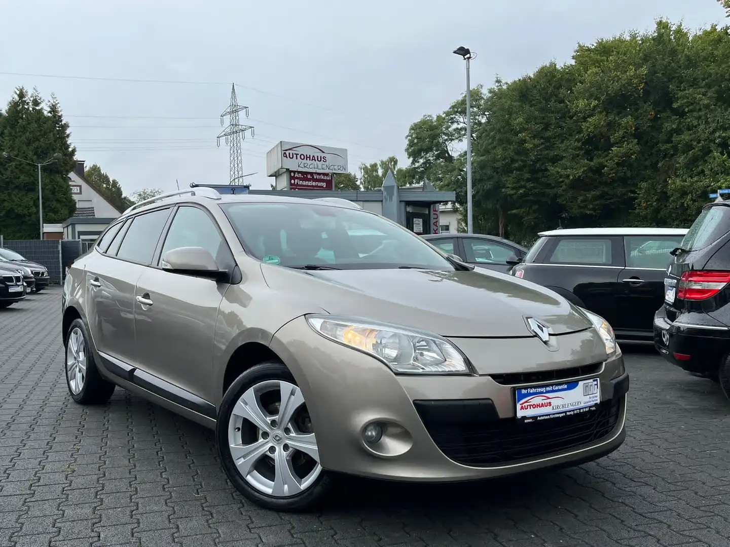 Renault Megane Dynamique TCe Grandtour Euro-5 Scheckh. HU/AU Neu. Braun - 1