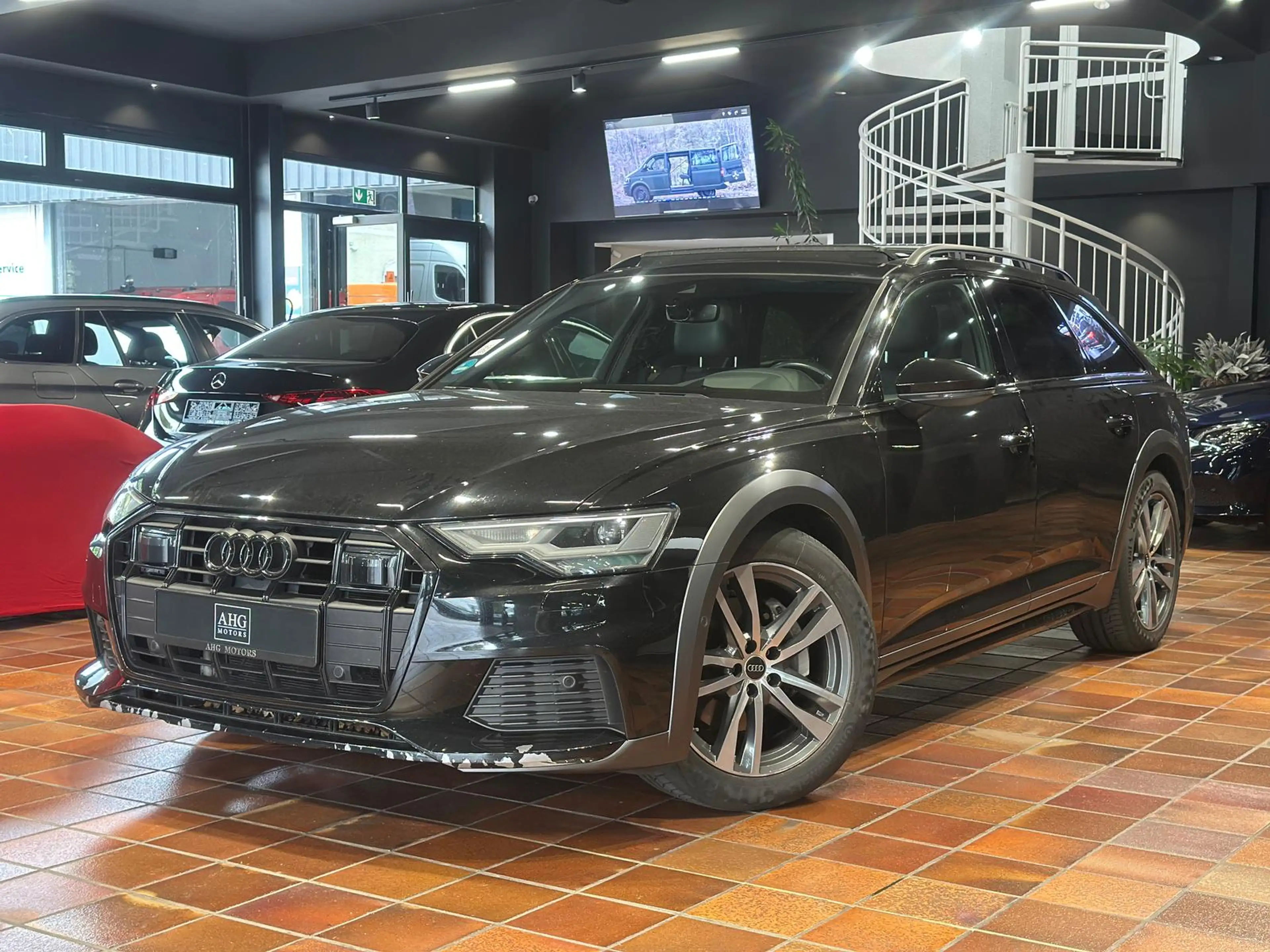 Audi A6 allroad 40 TDI QUATTRO PANO HUD ACC KEYLESS AHK ALL-BLACK