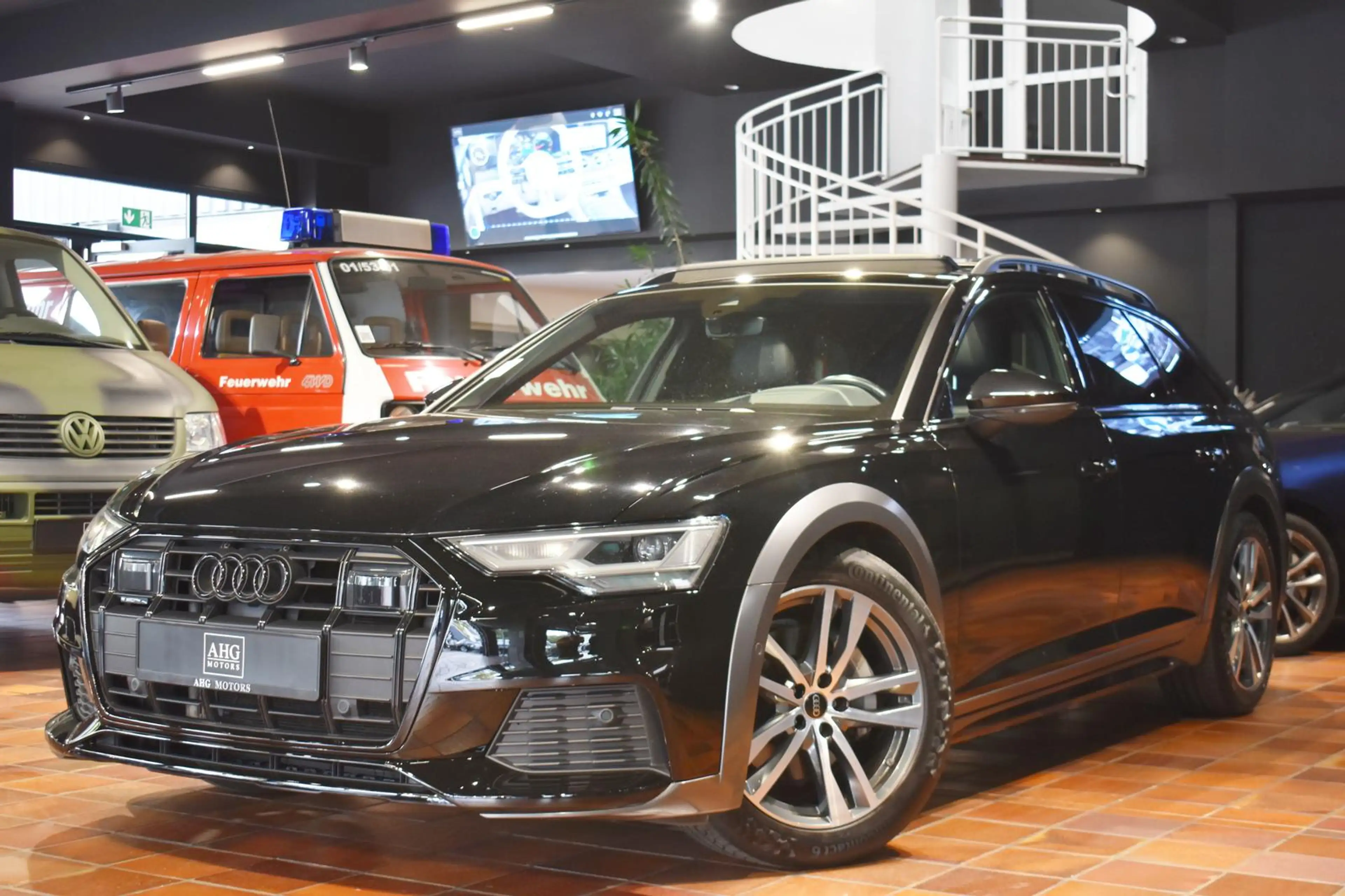 Audi A6 allroad 40 TDI QUATTRO PANO HUD ACC KEYLESS AHK ALL-BLACK