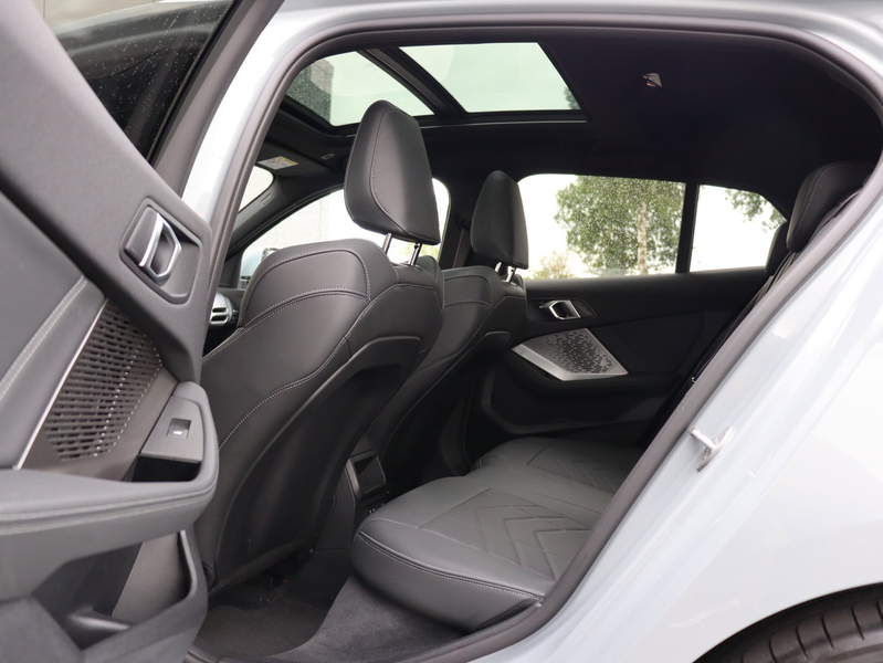 BMW 120 1-serie M Sport Design Edition Led Clima Panoramad — photo 15