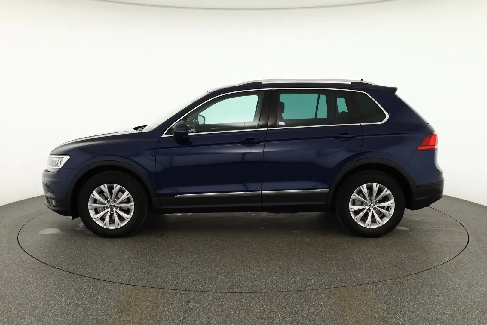 Volkswagen Tiguan 1.5 TSI Comfortline LED Navi Sitzheizung Bleu - 2