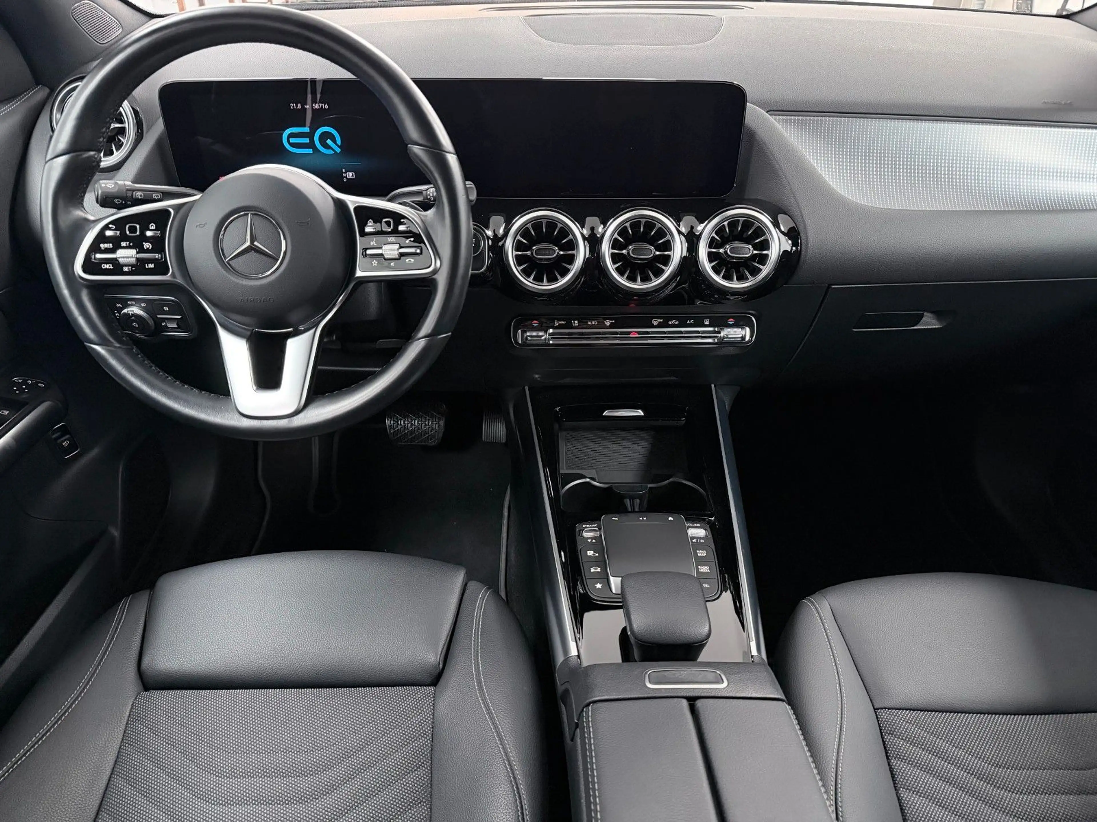 Mercedes-Benz EQA 300 4Matic-Progressive- LED-KAM-AMB-MBUX — photo 20