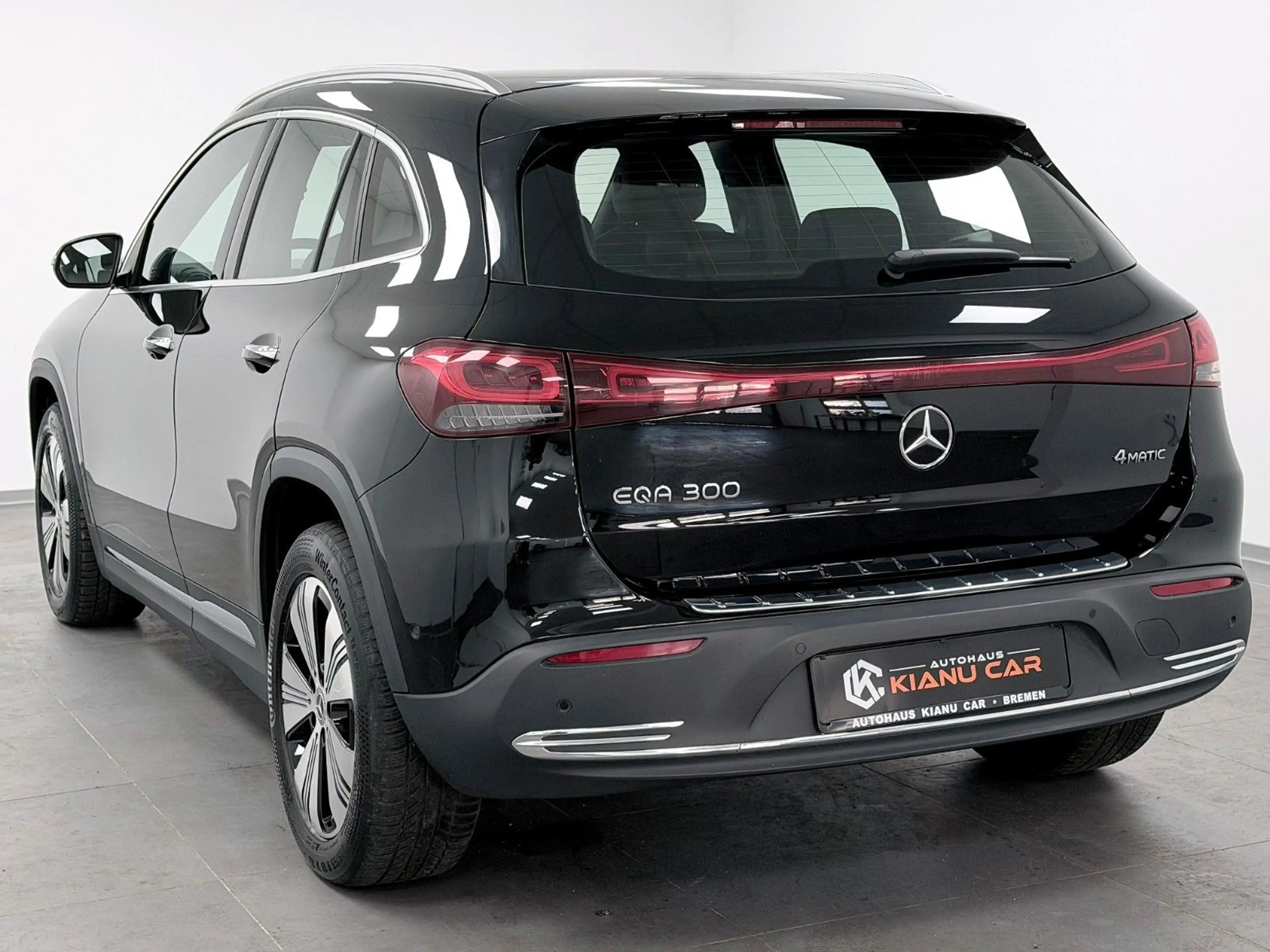 Mercedes-Benz EQA 300 4Matic-Progressive- LED-KAM-AMB-MBUX — photo 33