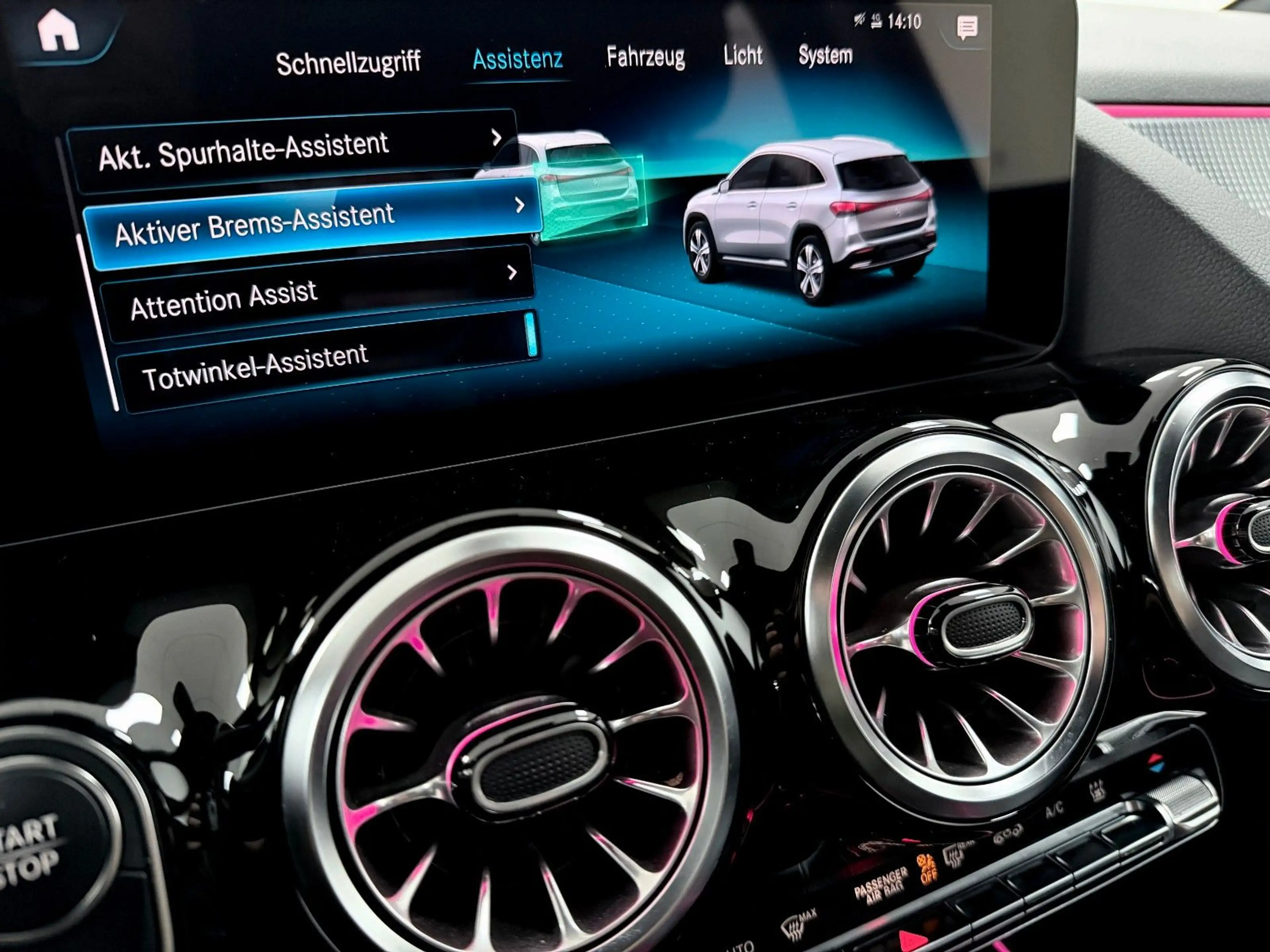 Mercedes-Benz EQA 300 4Matic-Progressive- LED-KAM-AMB-MBUX — photo 29