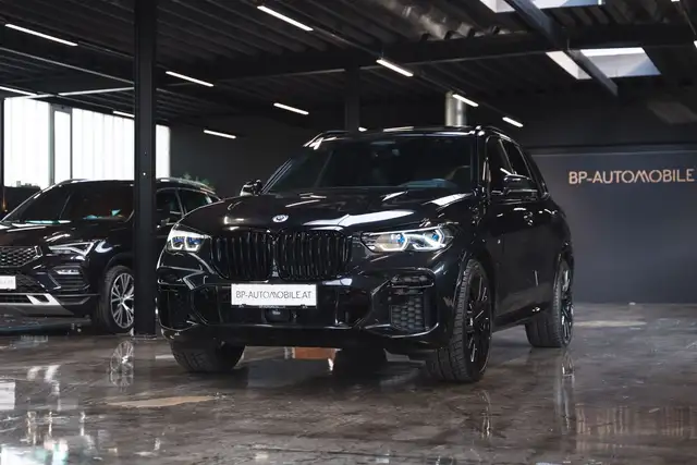 BMW X5 view 5