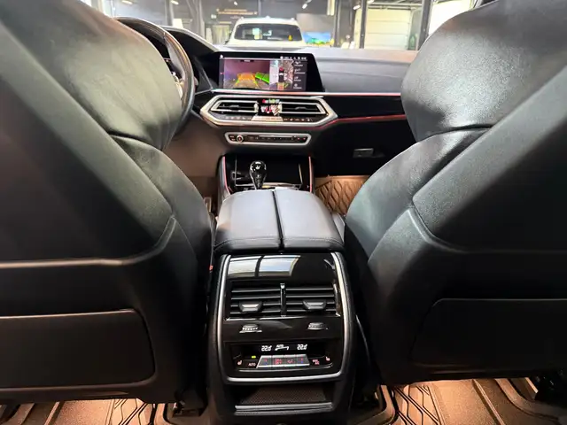BMW X5 xDrive 30d // M-PAKET // Ansicht 21