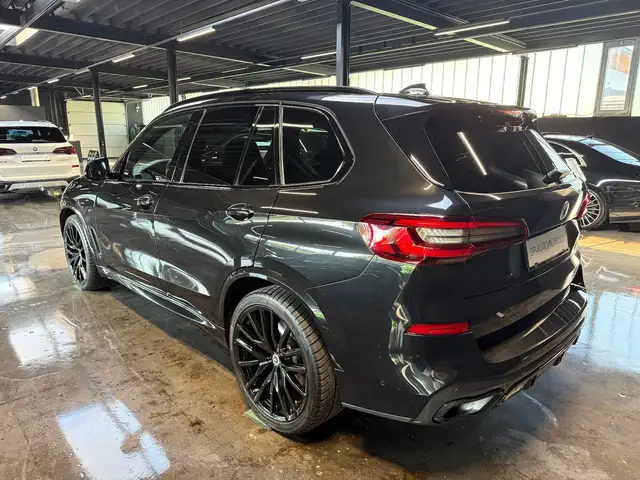 BMW X5 xDrive 30d // M-PAKET // Ansicht 26