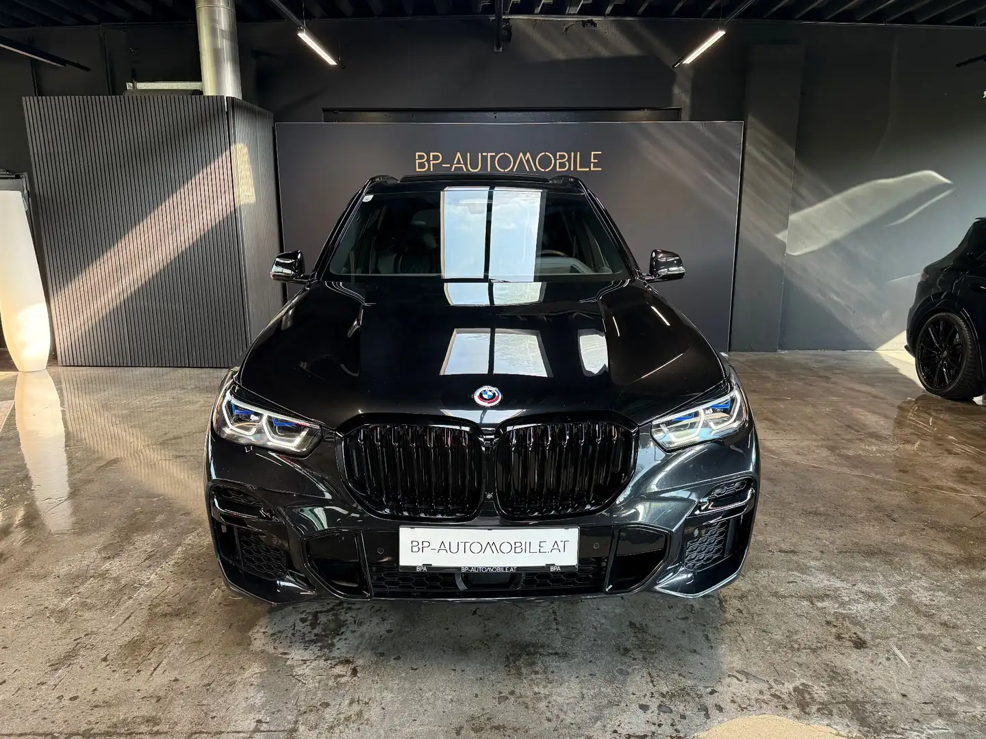 BMW X5 xDrive 30d // M-PAKET // Schwarz - 2