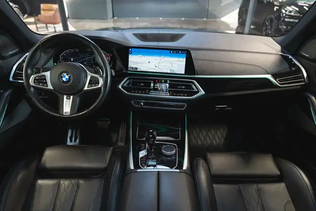 BMW X5 xDrive 30d // M-PAKET // Ansicht 43
