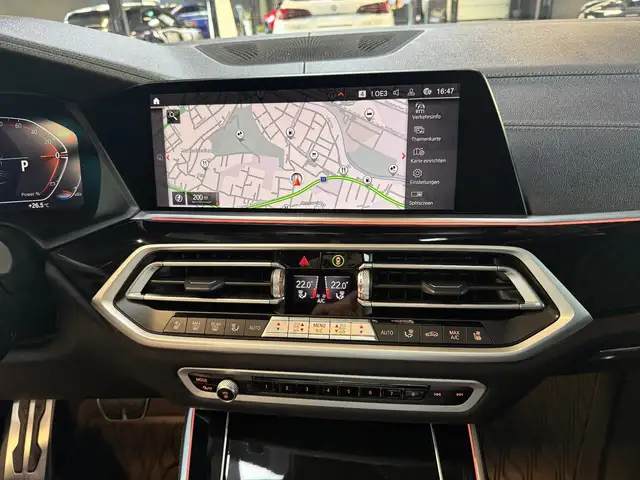 BMW X5 xDrive 30d // M-PAKET // Ansicht 16