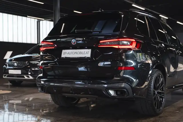 BMW X5 view 12