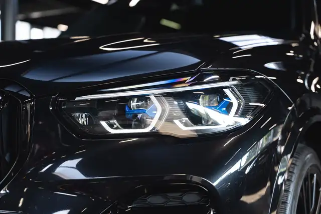BMW X5 view 6