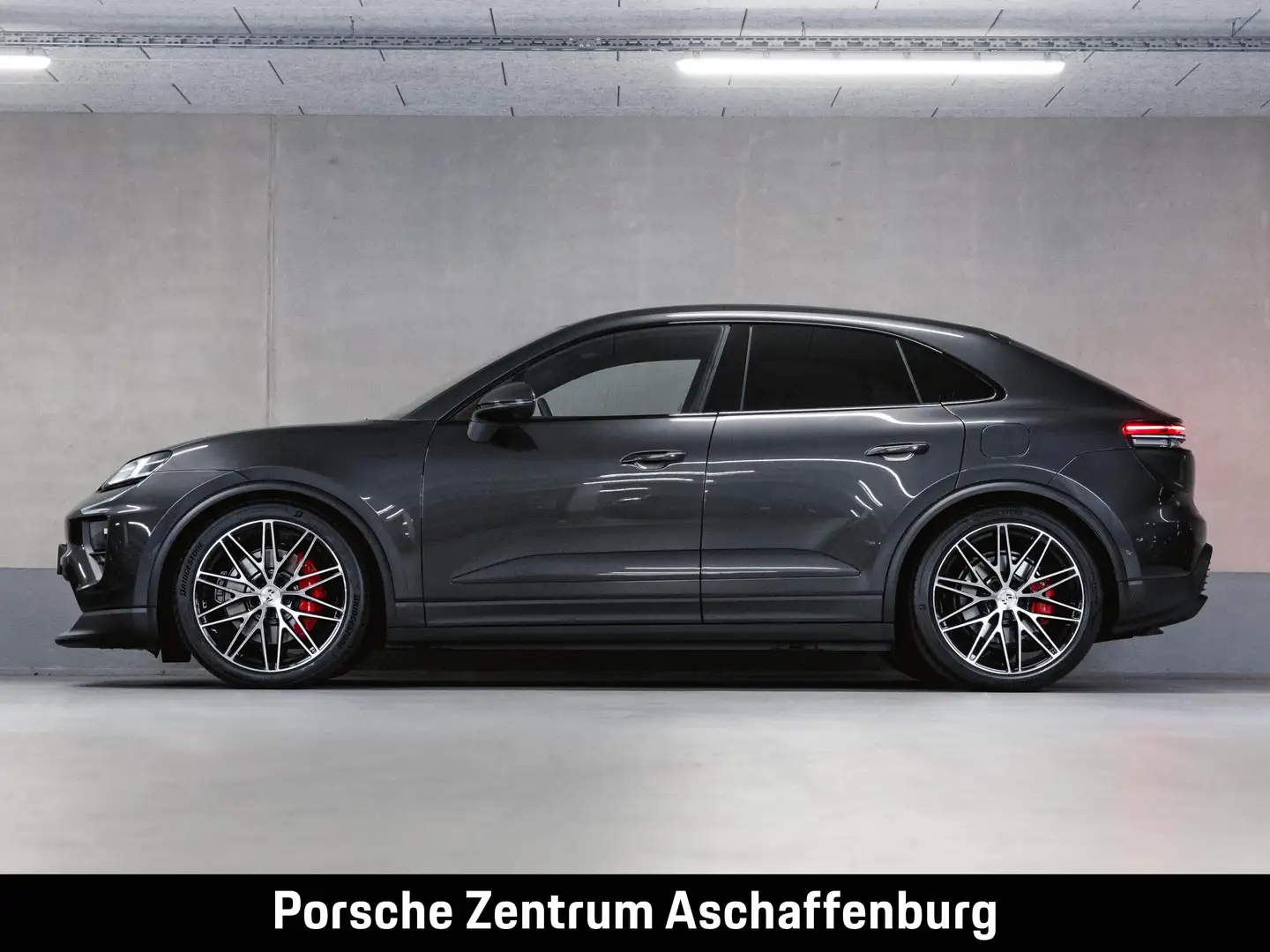 Porsche Macan 4S Electric Panoramadach Grau - 2