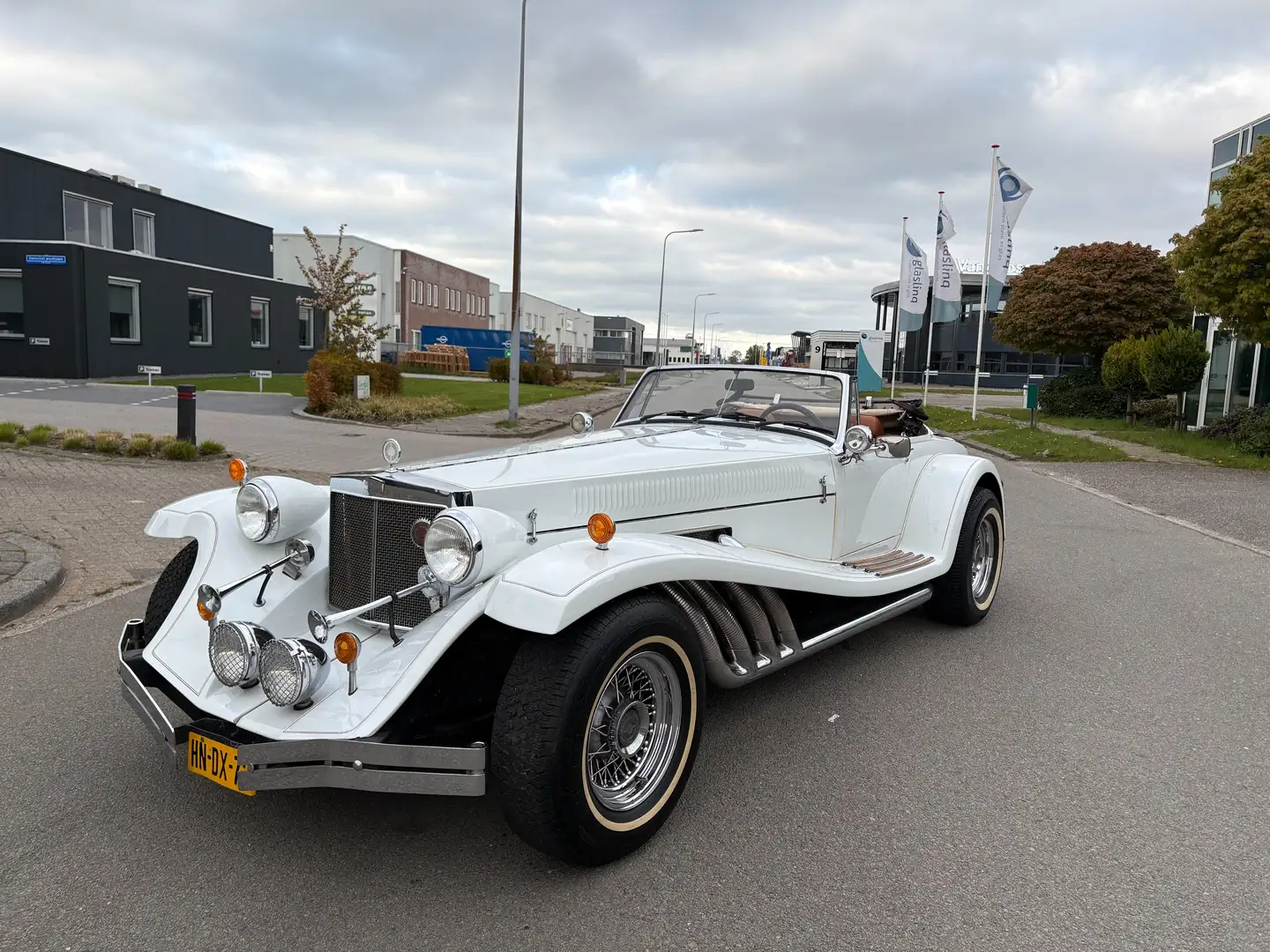 Oldtimer Clenet Roadster Series 1   Nummer 41/250 Weiß - 1