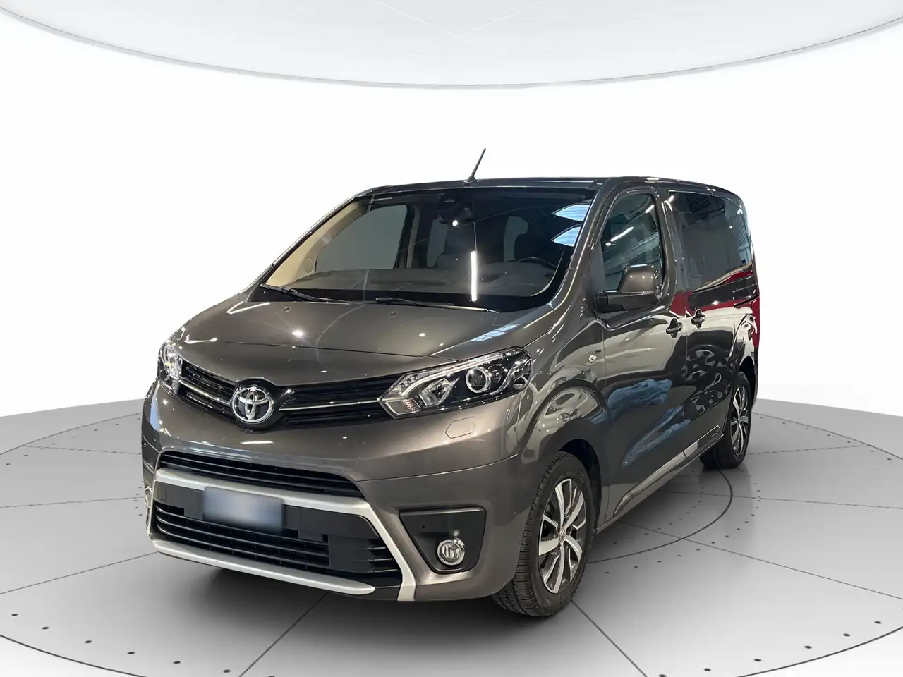 Toyota Proace Verso L0 1.5d 120cv Executive 8p.ti — photo 1 of 15