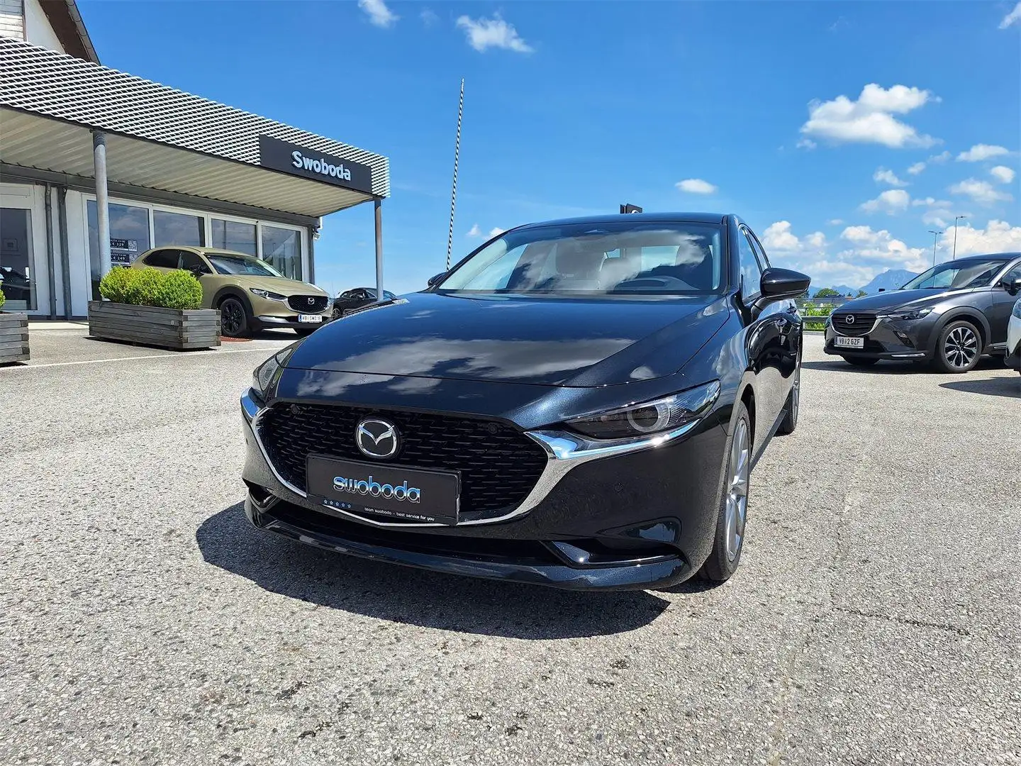 Mazda 3 Sedan e-Skyactiv G140 Exclusive-Line Schwarz - 2
