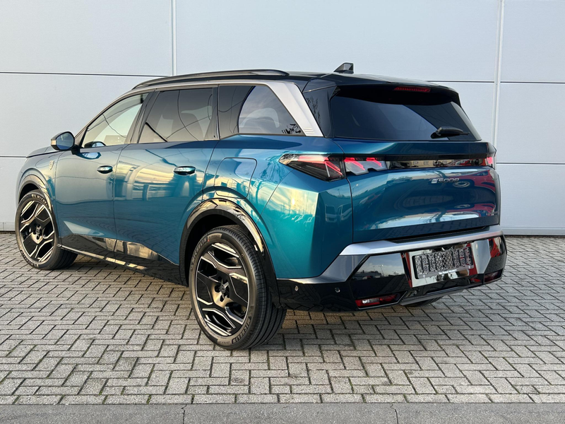 Peugeot 5008 e-5008 210 GT 5 seats +pano dak+alcantara — photo 4