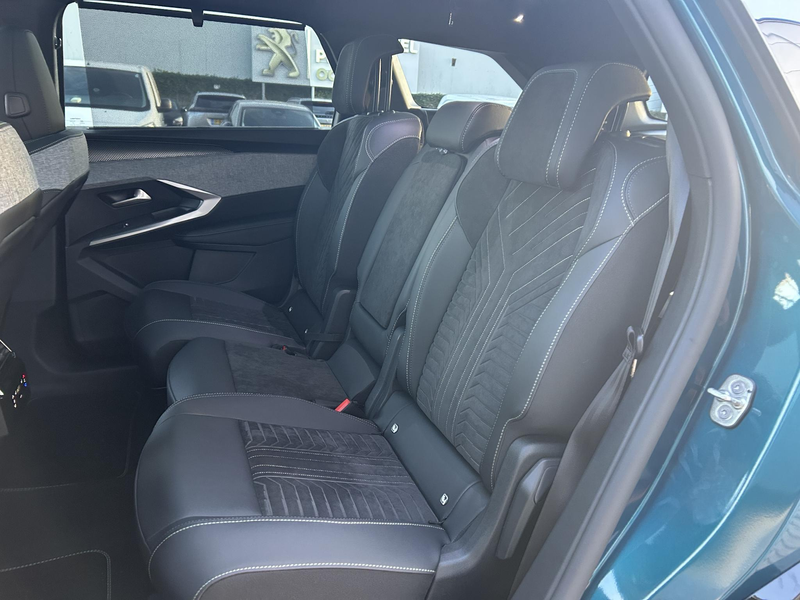 Peugeot 5008 e-5008 210 GT 5 seats +pano dak+alcantara — photo 9
