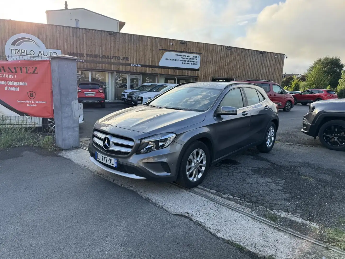 Mercedes-Benz G GLA 200 d  Fascination Gri - 1