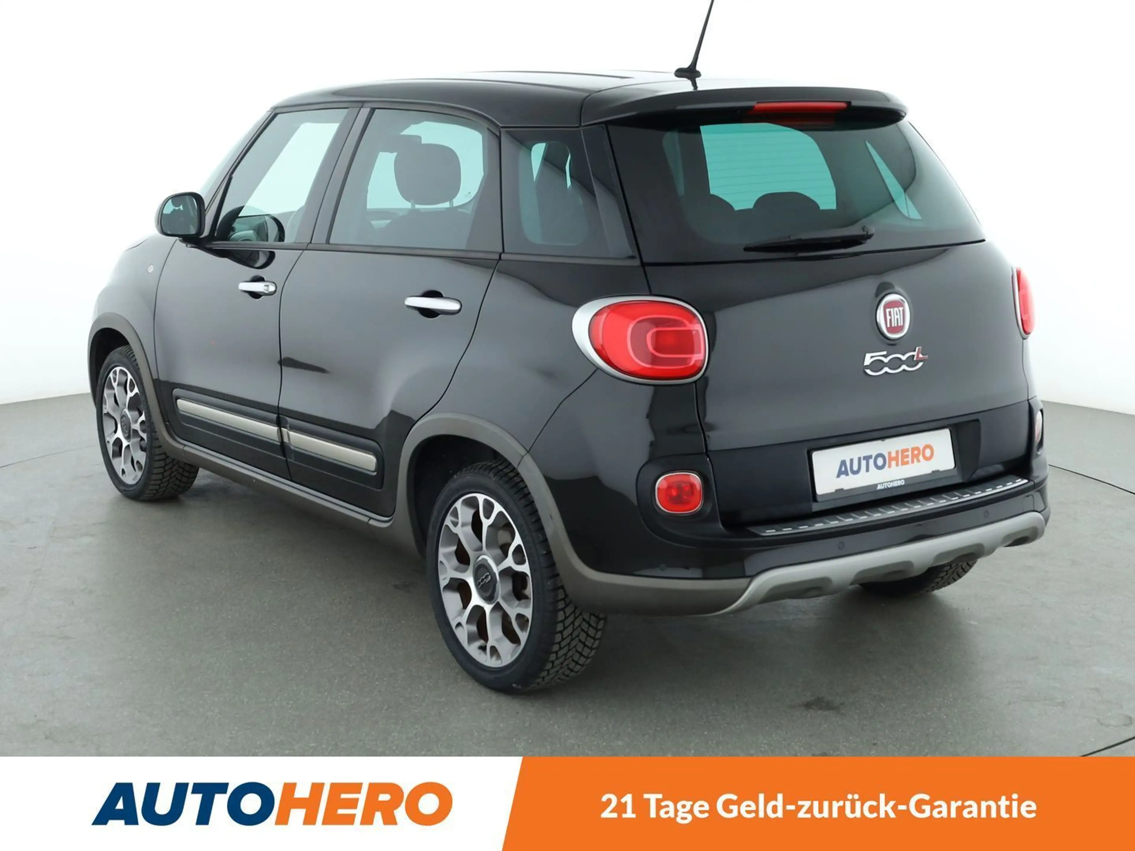 Fiat 500L 1.4 Turbo Trekking*NAVI*TEMPO*PDC*ALU*LIM* — photo 4
