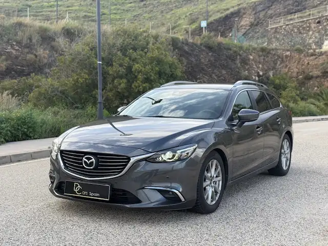 Mazda 6 2.2DE Lux.+Prem.B.(Navi) Aut. 110kW