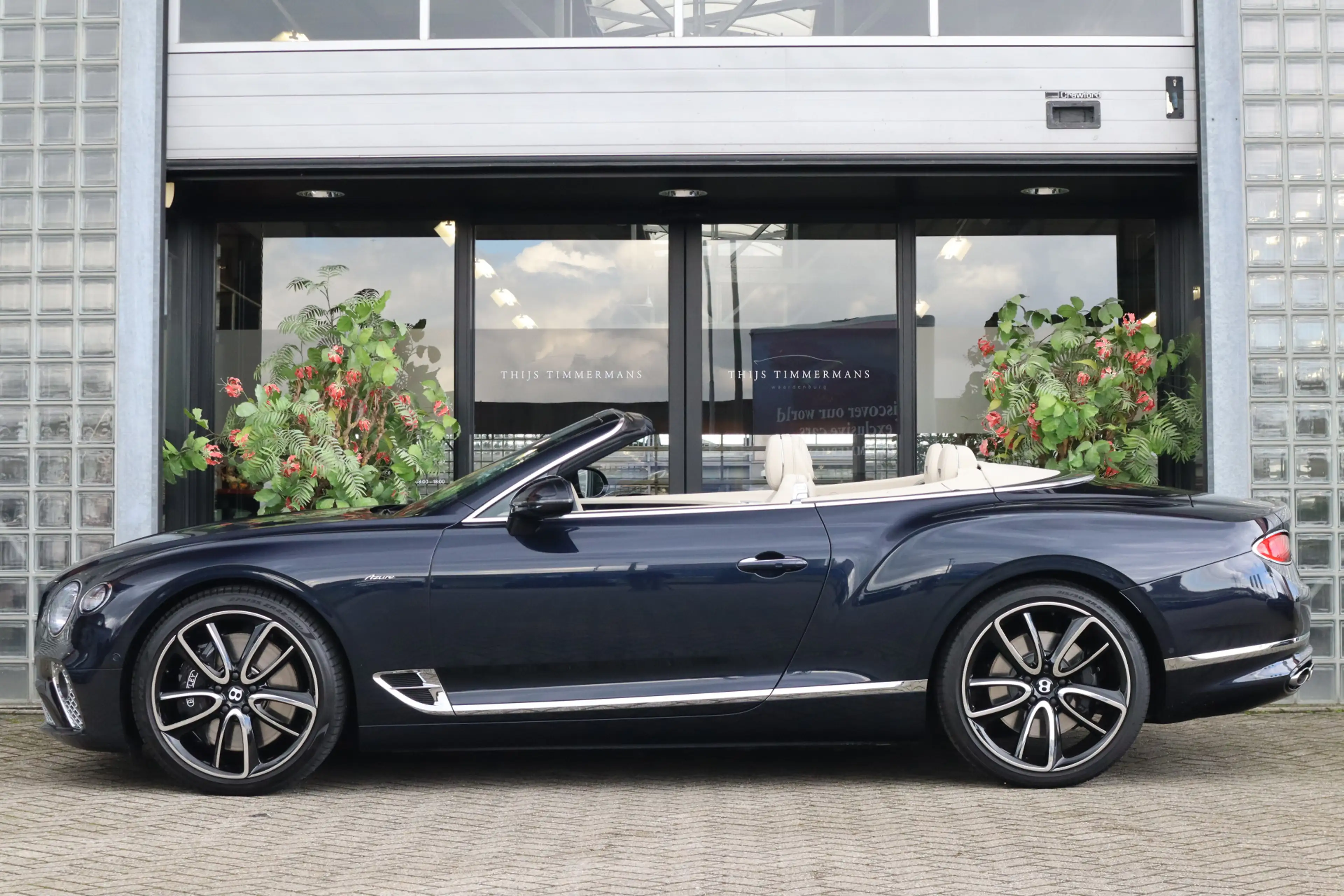 Bentley Continental GTC 4.0 V8 Azure | Mulliner, Naim Audio, Massage, Nach — photo 4