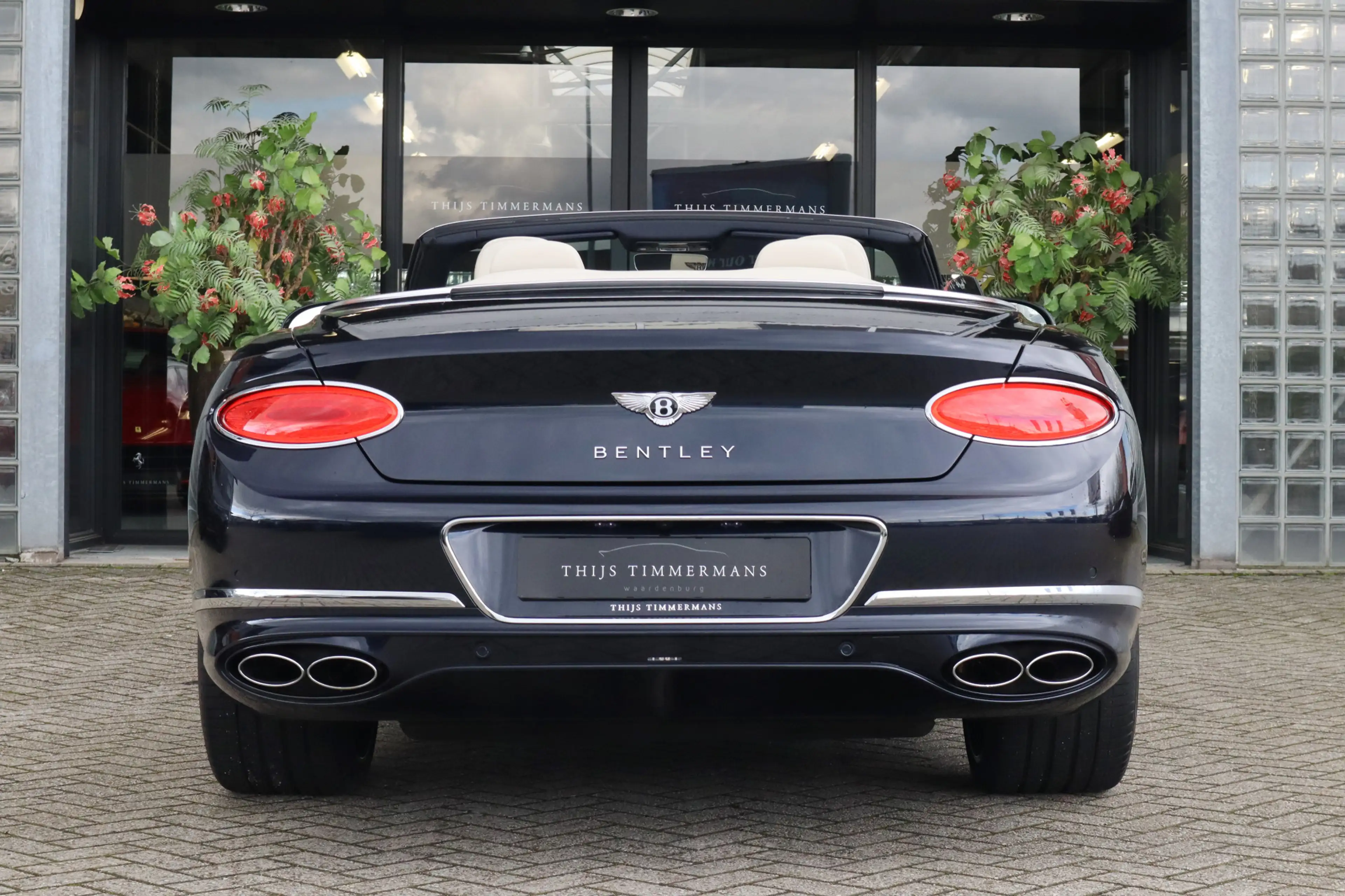 Bentley Continental GTC 4.0 V8 Azure | Mulliner, Naim Audio, Massage, Nach — photo 9