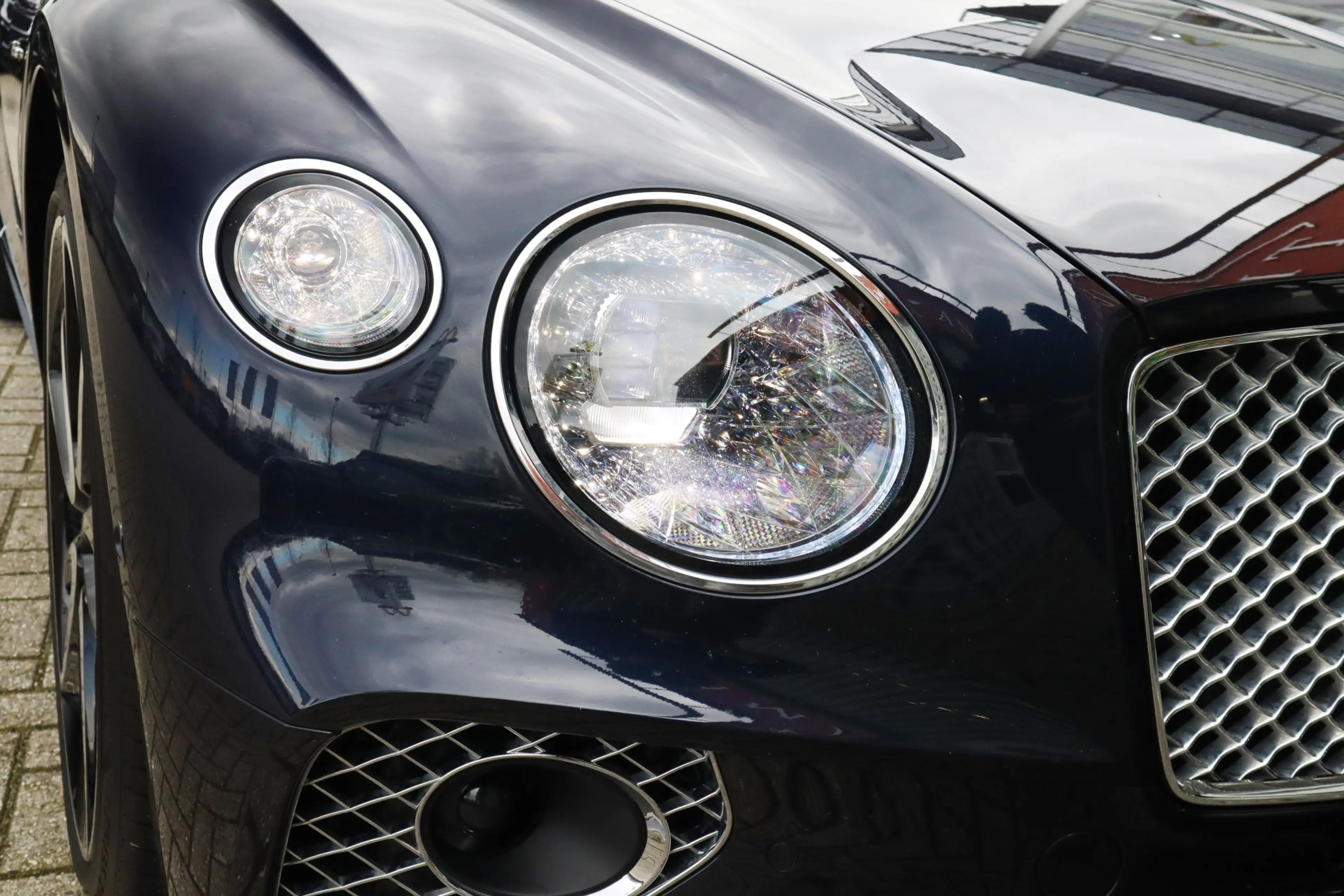 Bentley Continental GTC 4.0 V8 Azure | Mulliner, Naim Audio, Massage, Nach — photo 13