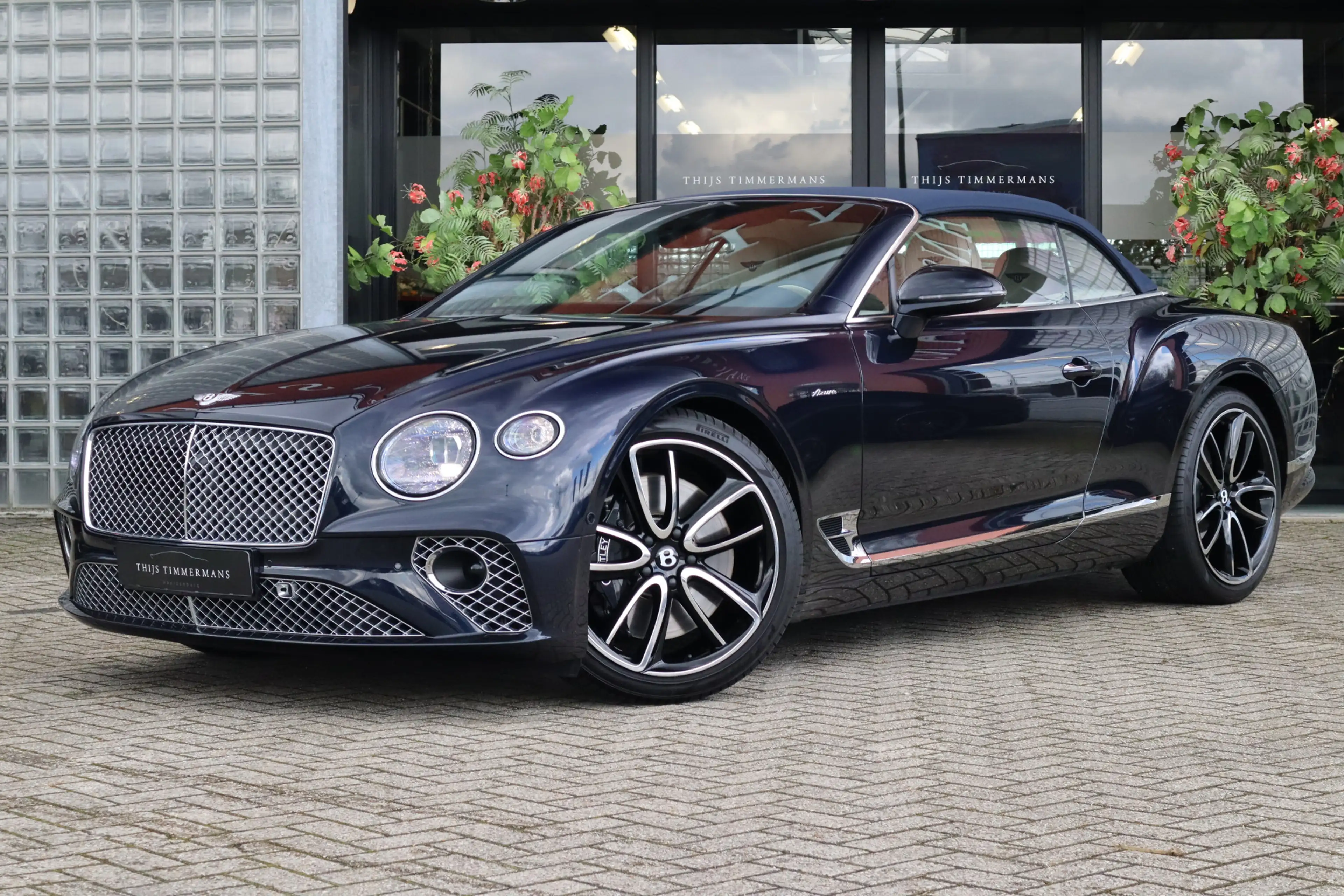Bentley Continental GTC 4.0 V8 Azure | Mulliner, Naim Audio, Massage, Nach — photo 2