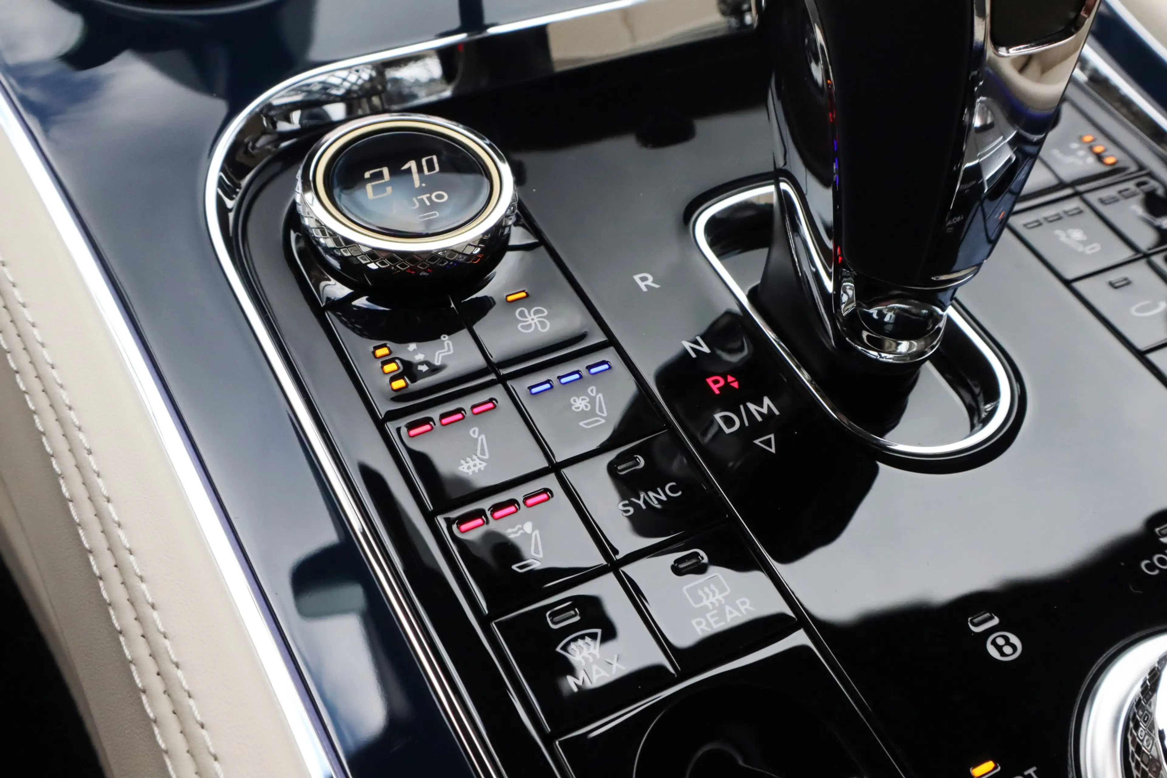 Bentley Continental GTC 4.0 V8 Azure | Mulliner, Naim Audio, Massage, Nach — photo 34