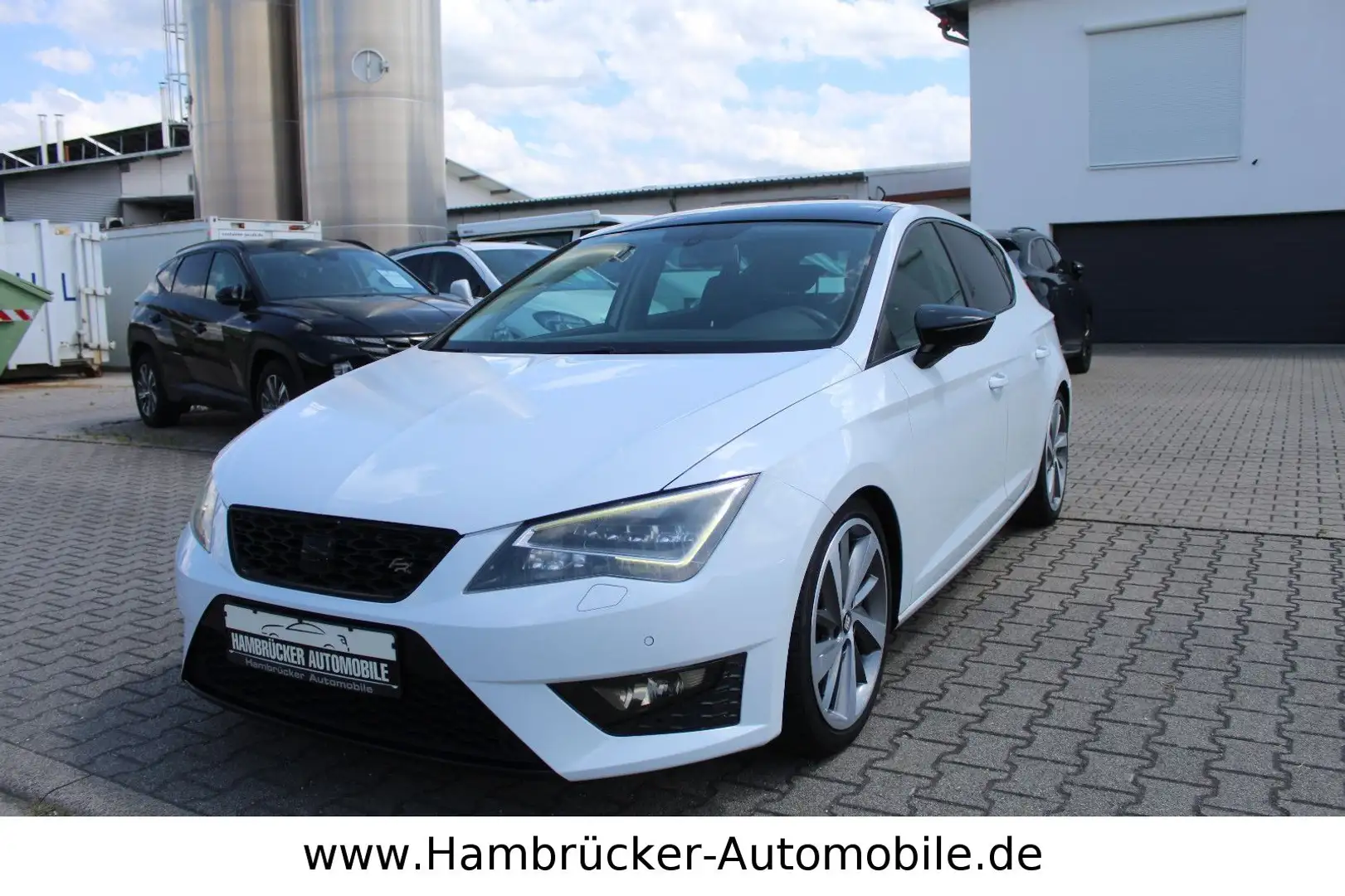 SEAT Leon FR~2.Hand~Led~Navi~Panorama~Ahk~2xPdc Wit - 2