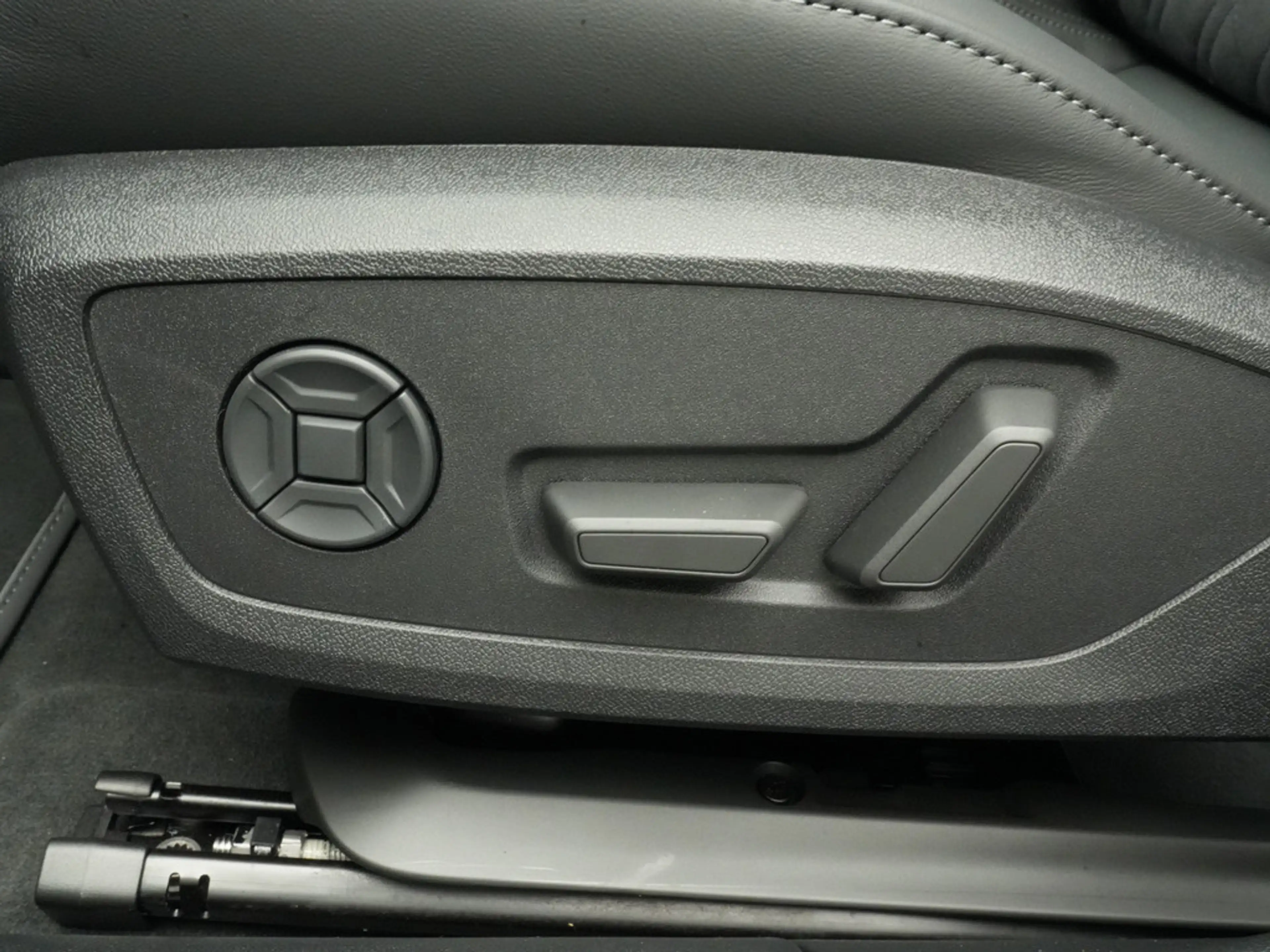 Audi A6 allroad 3.0 TDI quattro STANDHZ MATRIX AHK — photo 9
