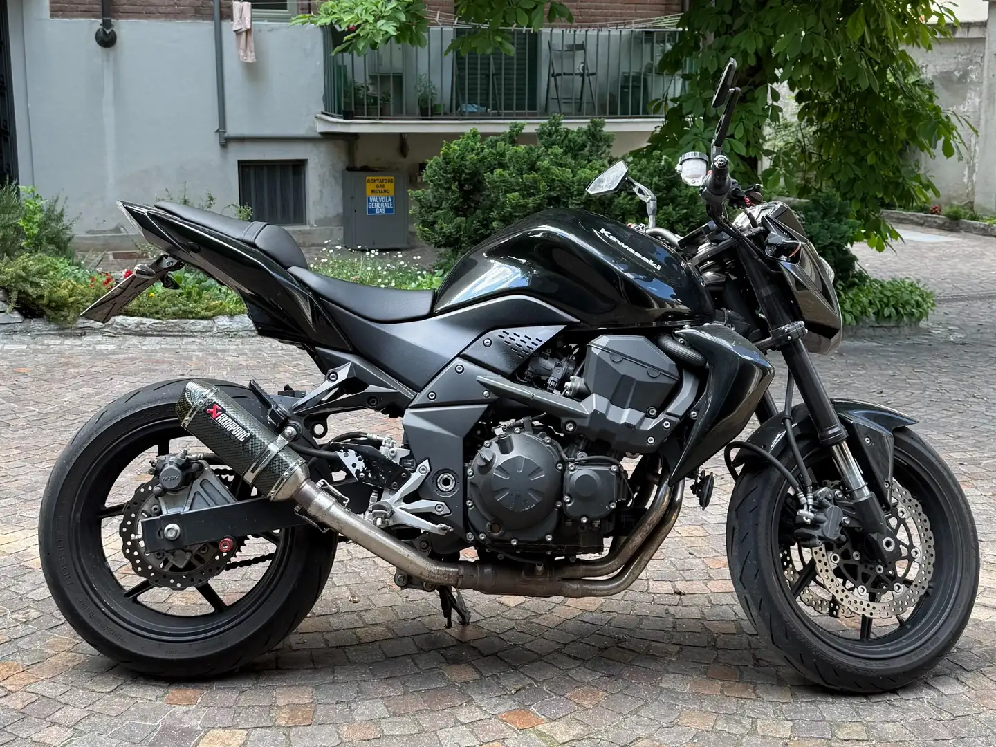 Kawasaki Z 750 TOTAL BLACK Negru - 1