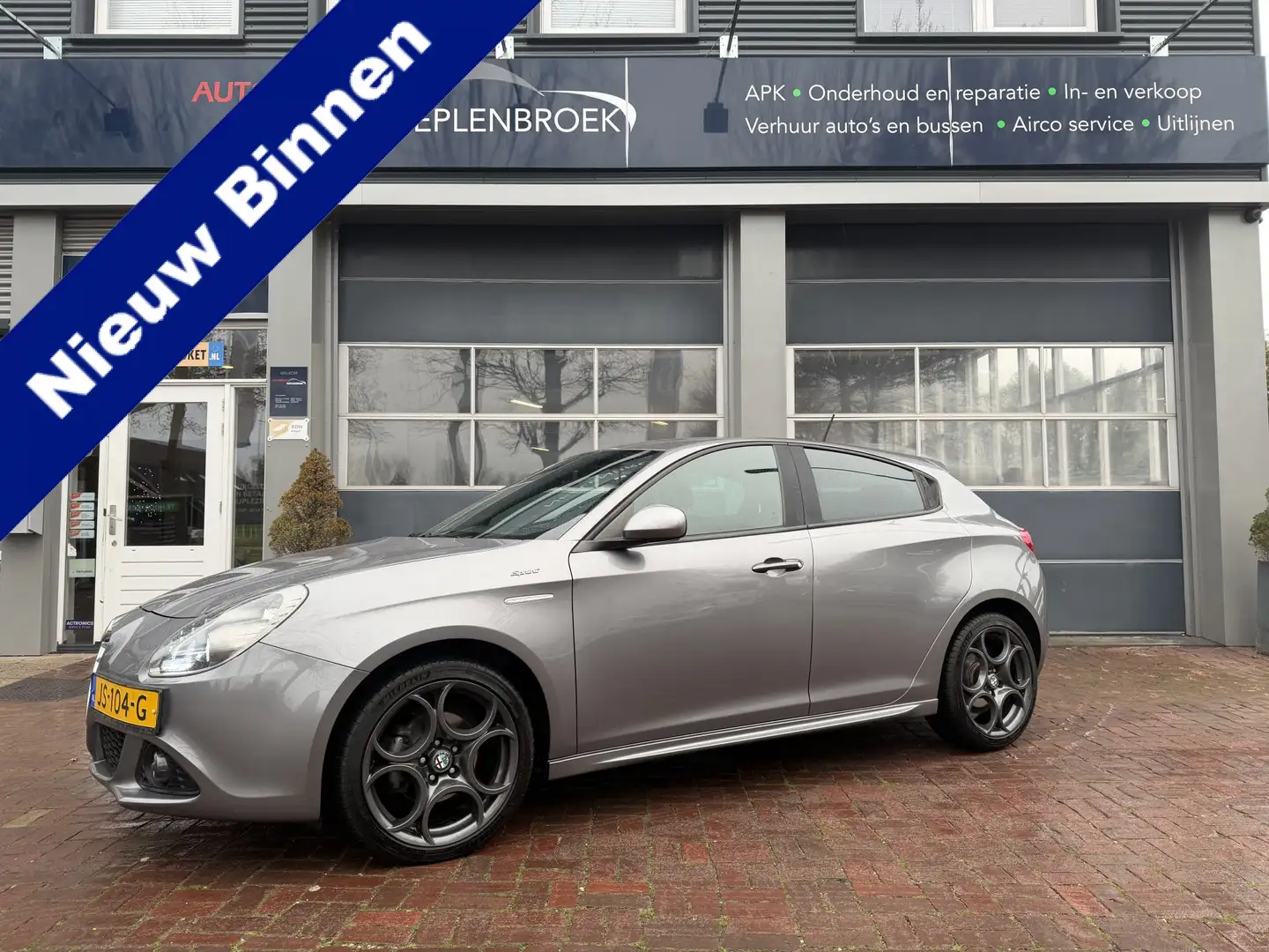 Alfa Romeo Giulietta 1.6 JTDm Sprint bj 2016 18inch,Navi,Cruise,Clima 1 Grijs - 1