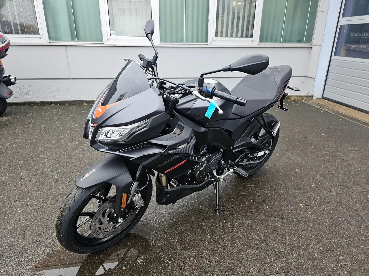 Aprilia Tuono