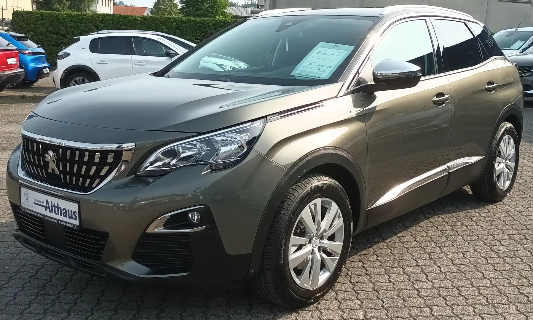 Peugeot 3008 Active 1.5 Blue HDi 130 6 Gang mit AHK und M+S Grau - 1