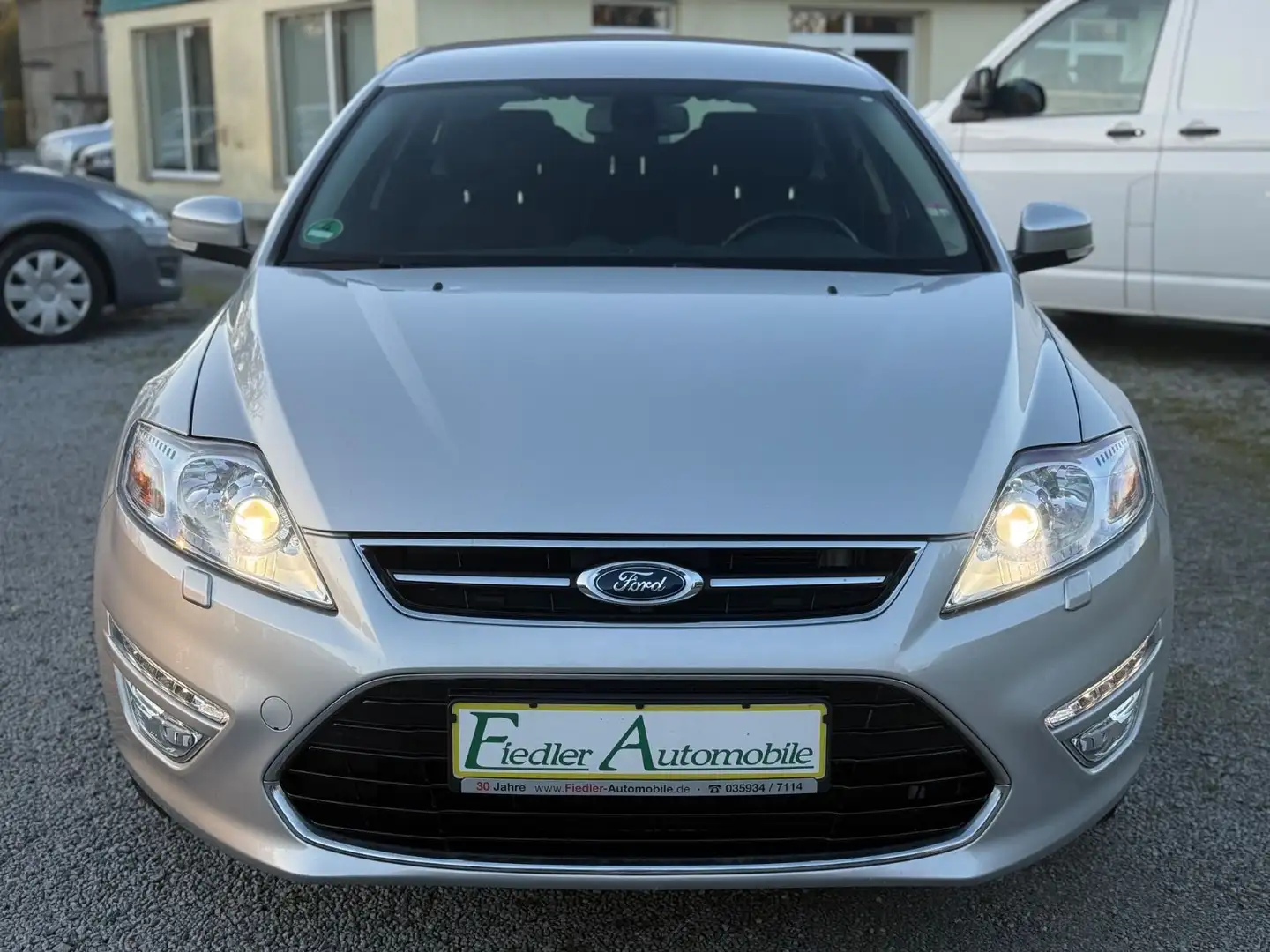 Ford Mondeo Turnier Titanium / 1.HD / AHZV / XENON Argent - 2