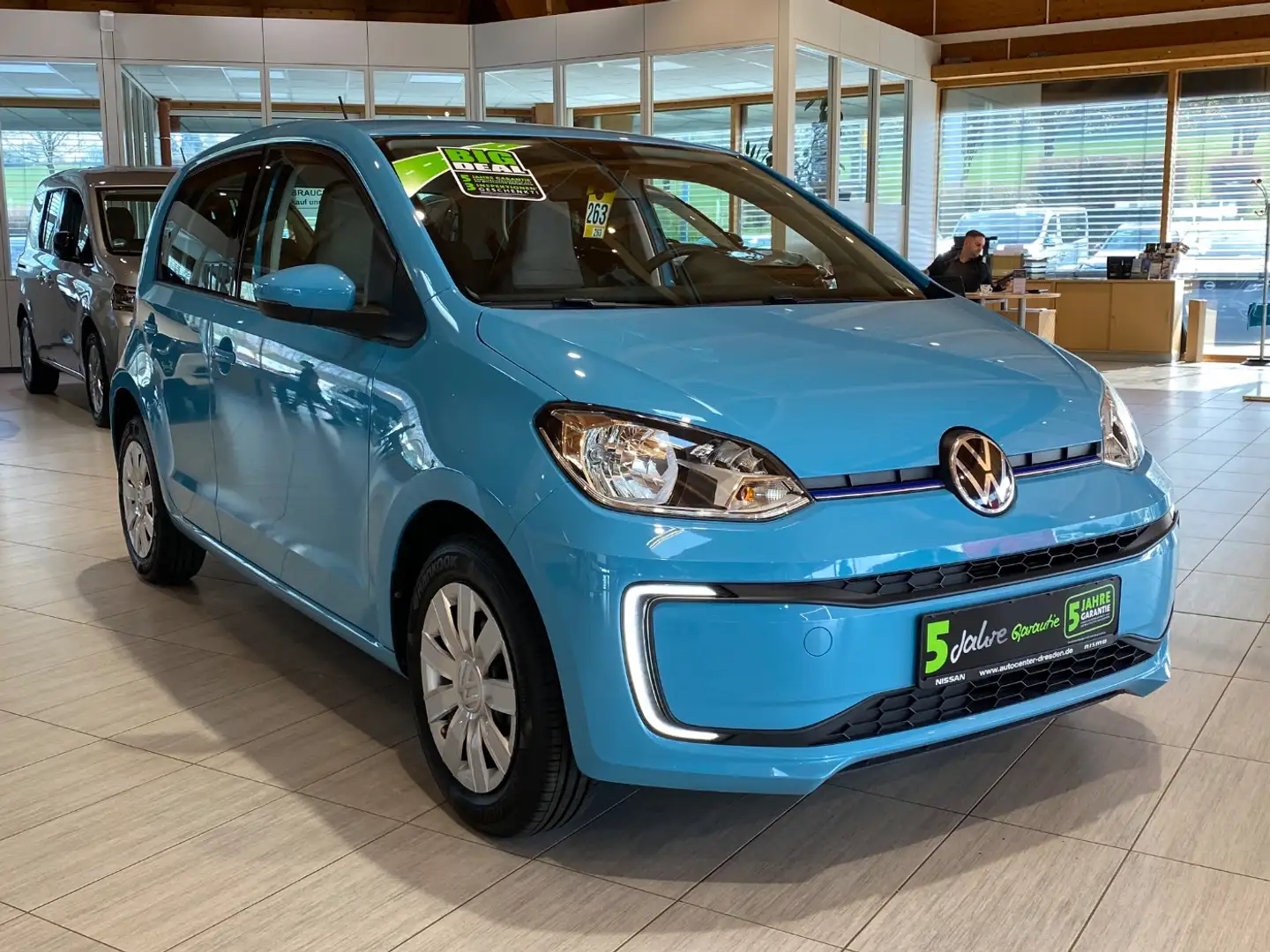 Volkswagen up! e- KlimaA Bleu - 2
