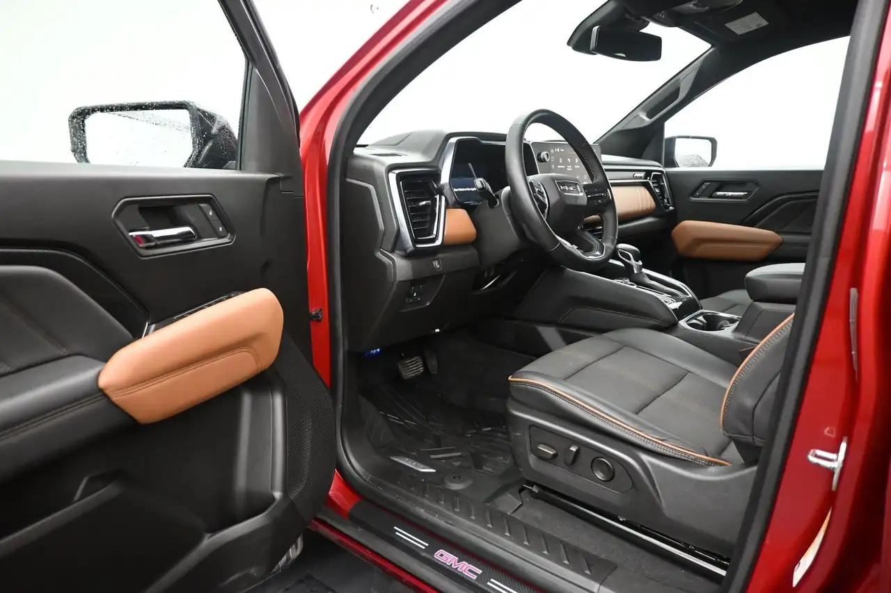 GMC Canyon снимка GMC Canyon