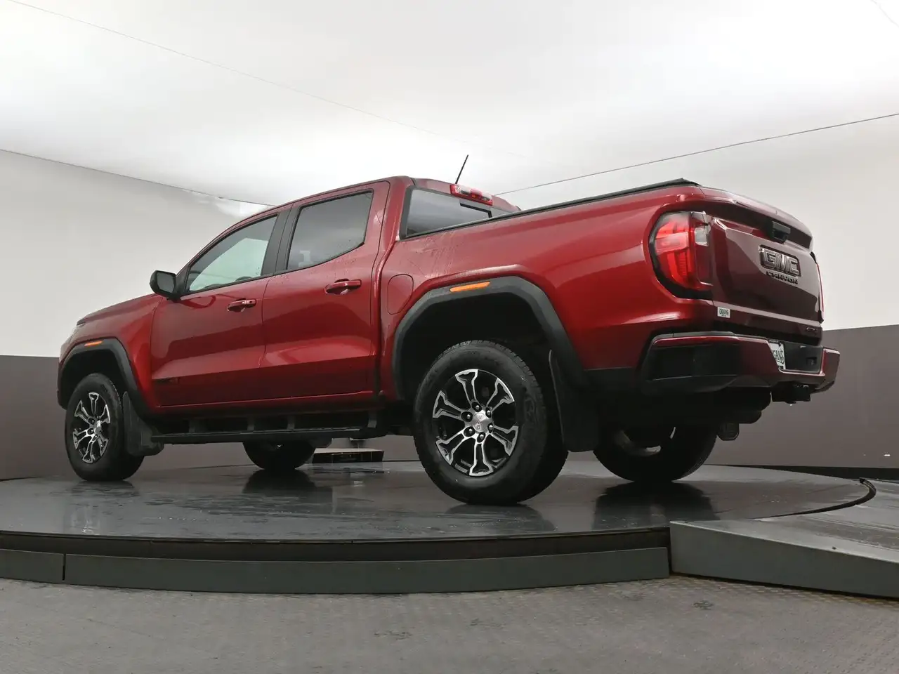 GMC Canyon снимка GMC Canyon