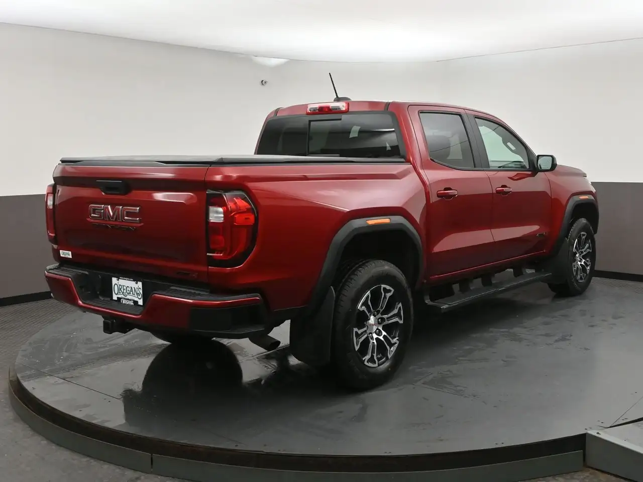GMC Canyon снимка GMC Canyon