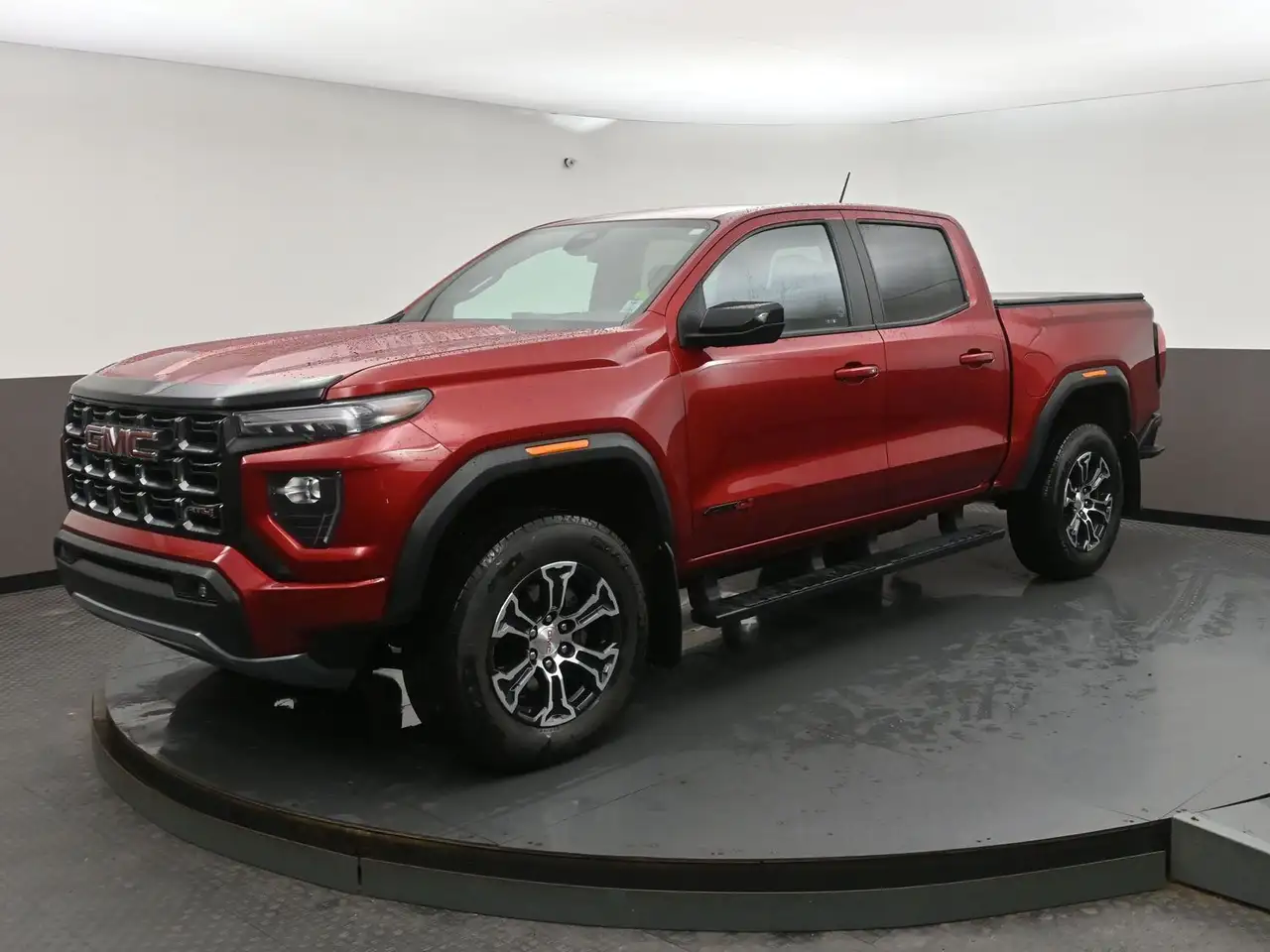 GMC Canyon снимка GMC Canyon