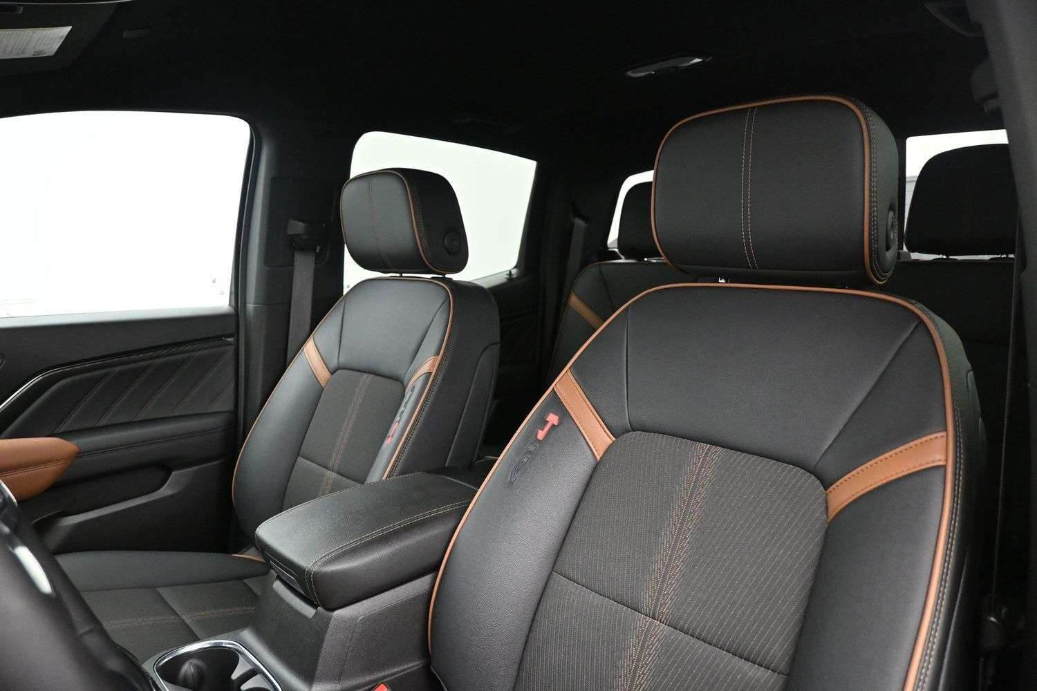 2023 GMC Canyon CREW CAB AT4 4X4 TONNEAU COVER, REAR CAMERA, SIDE — снимка 1