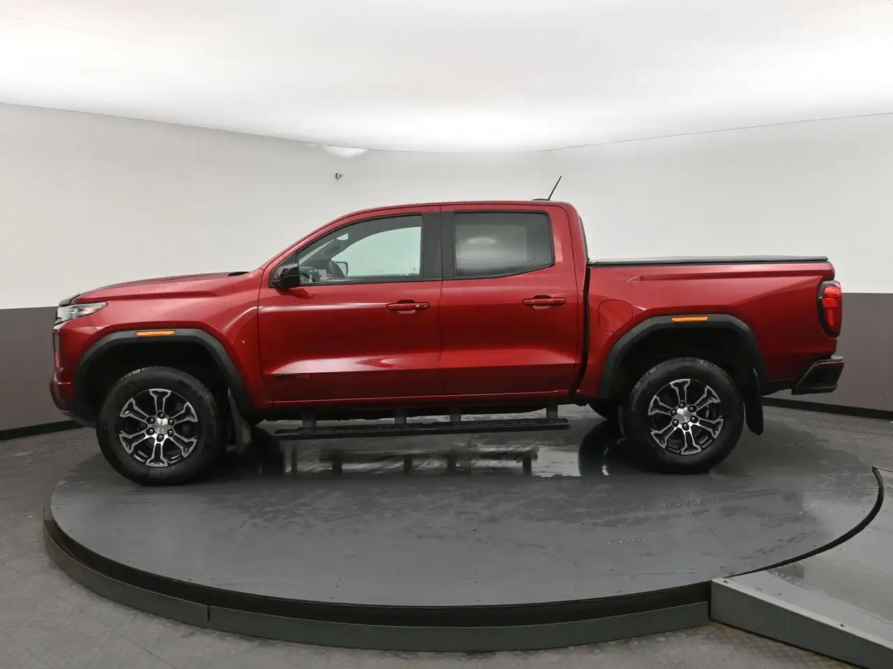GMC Canyon снимка GMC Canyon